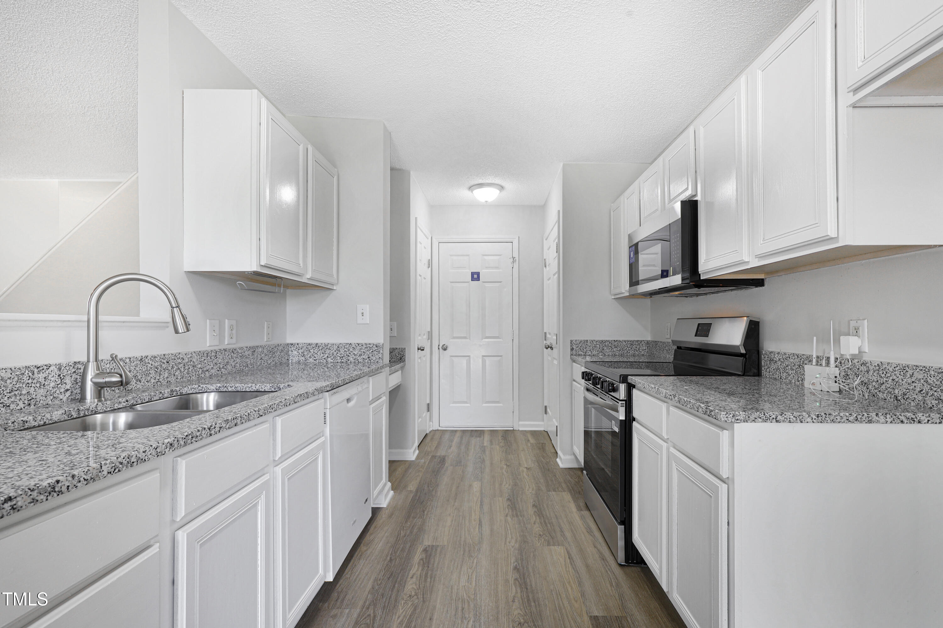 5456 Grand Traverse Drive Property Photo 7