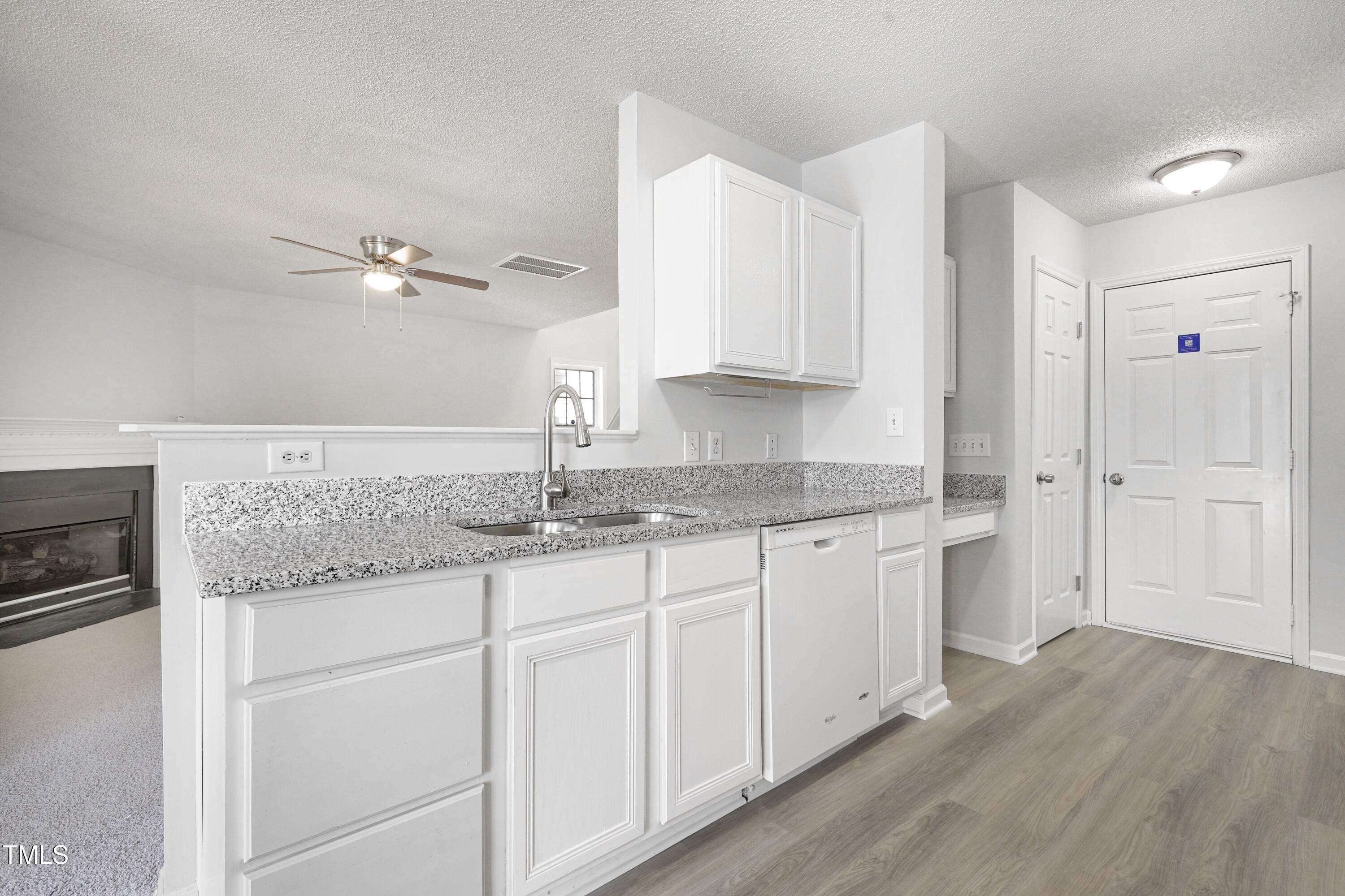 5456 Grand Traverse Drive Property Photo 8