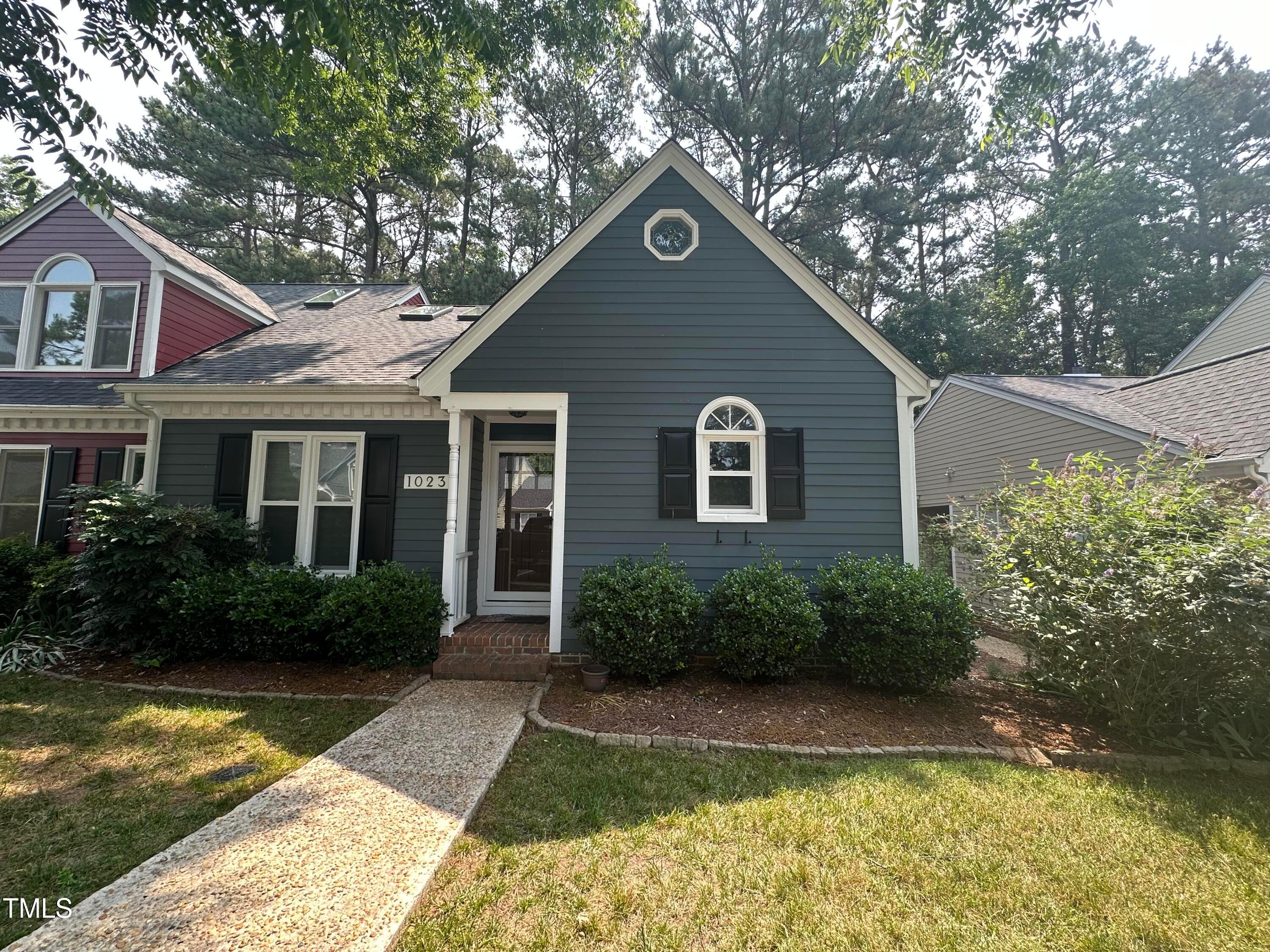 1023 Oak Lake Court Property Photo