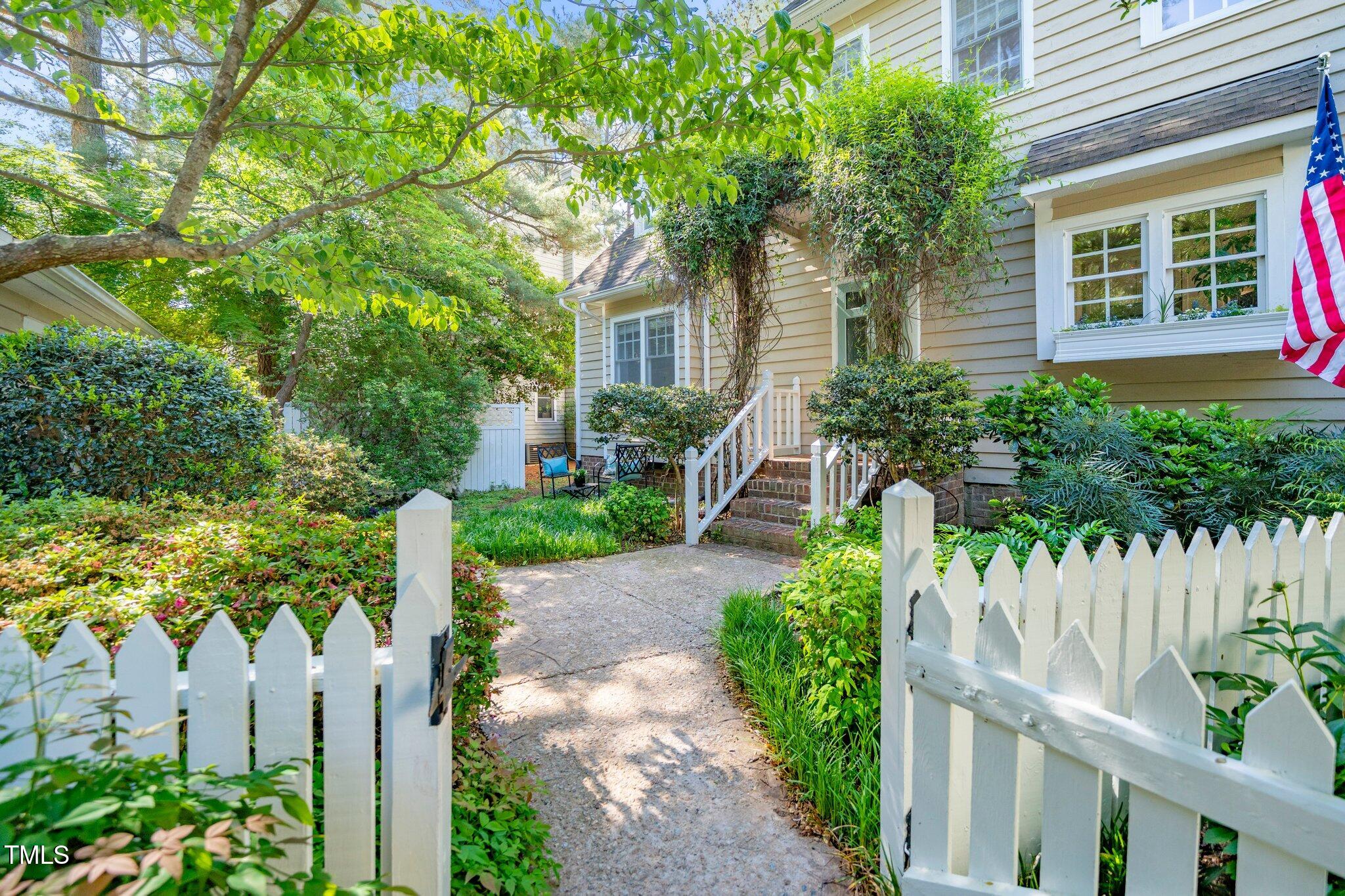 1712 Briarforest Place Property Photo