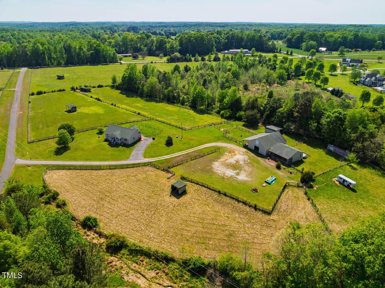 5916&5918 Laws Farm Road Property Photo