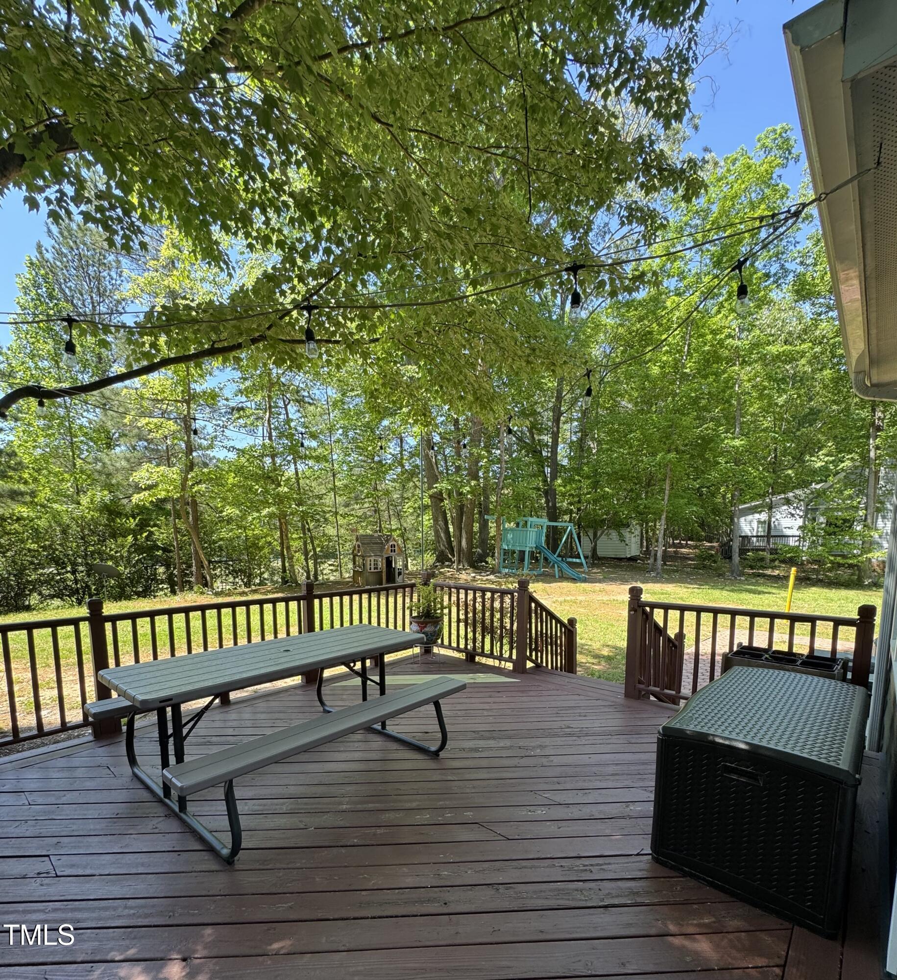 404 Cary Pines Drive Property Photo 20