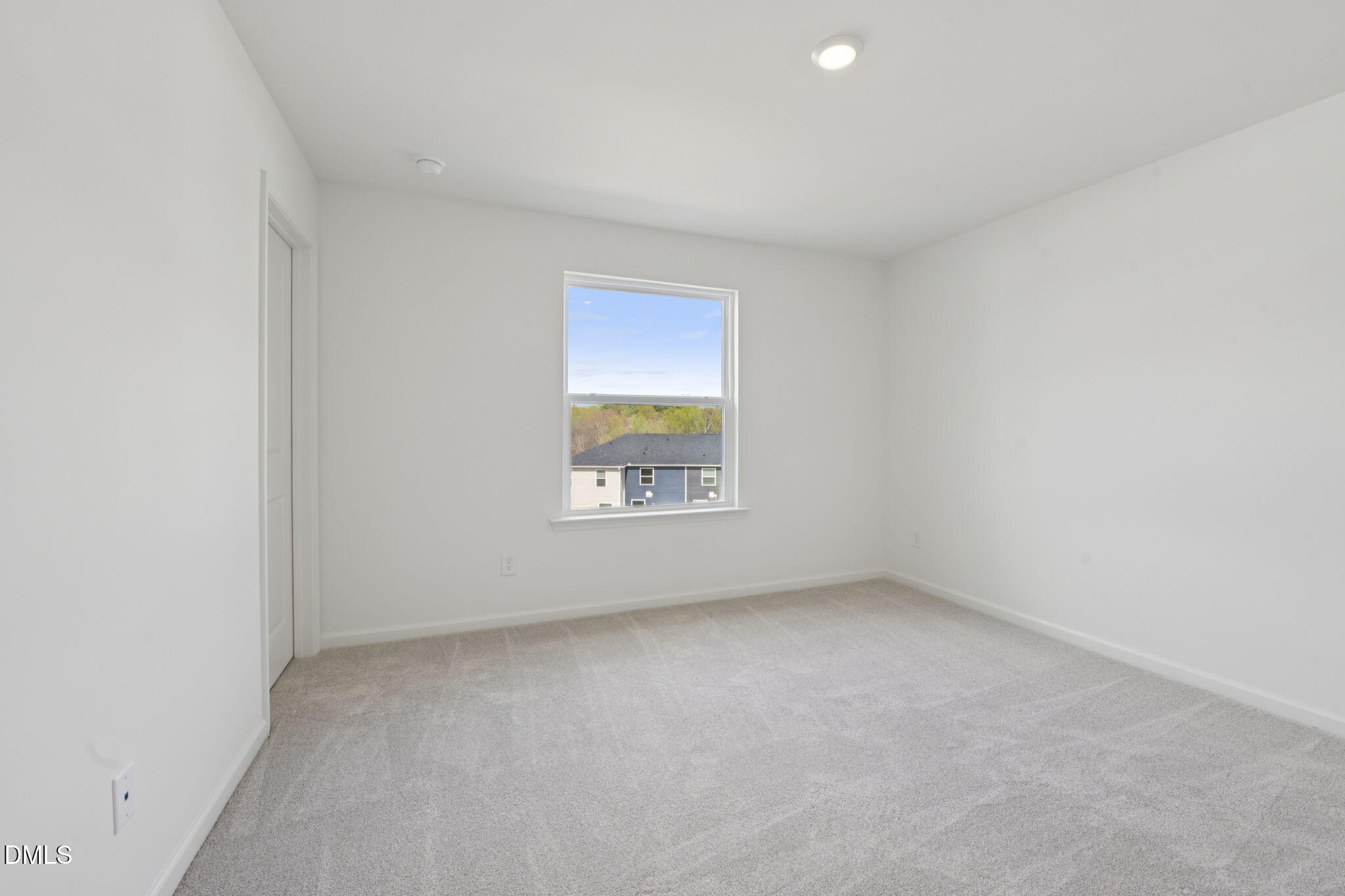 2027 Oakdale Drive Property Photo 13