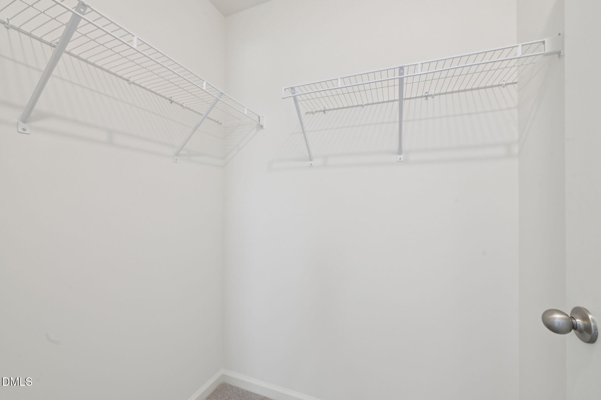 2027 Oakdale Drive Property Photo 17