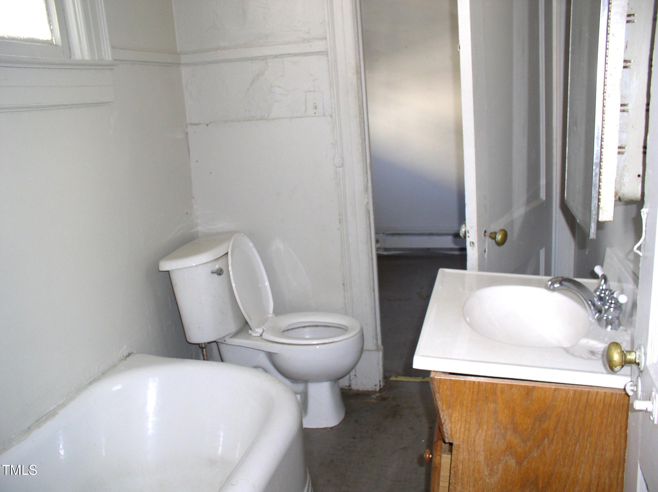 1010 1012 S Garnett Street Property Photo 7