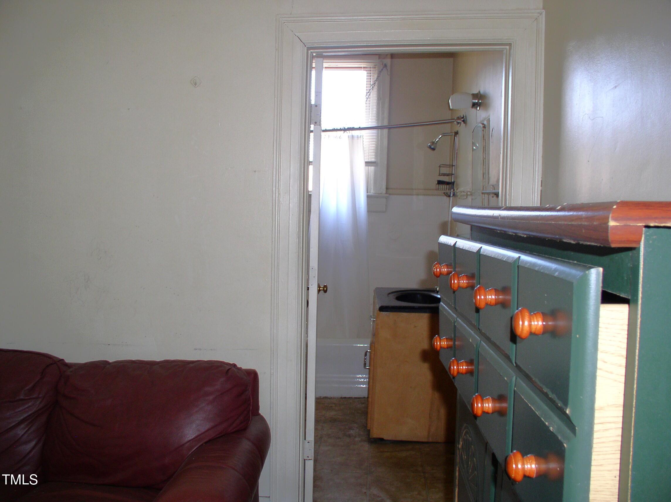1010 1012 S Garnett Street Property Photo 15