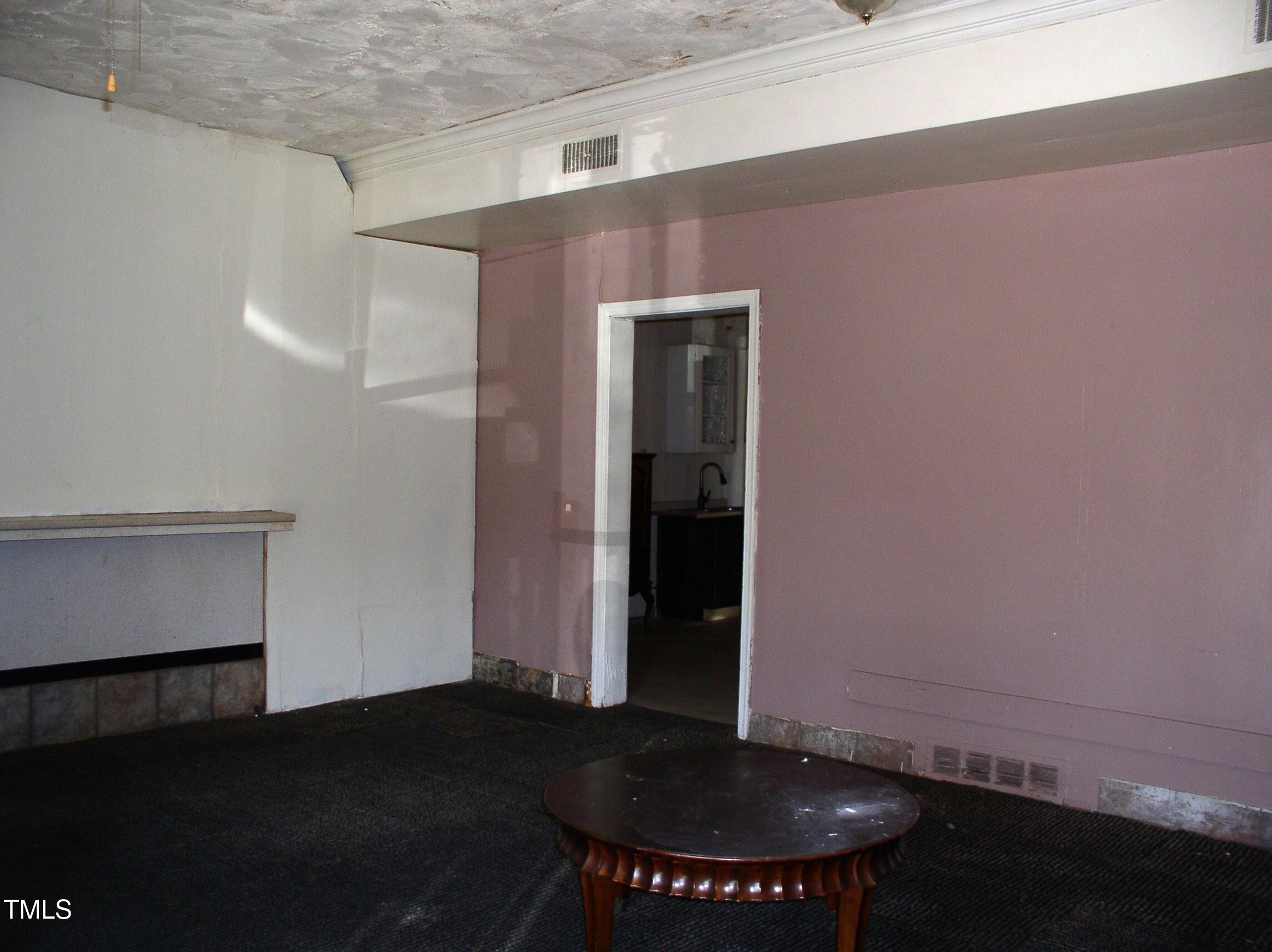 1010 1012 S Garnett Street Property Photo 18