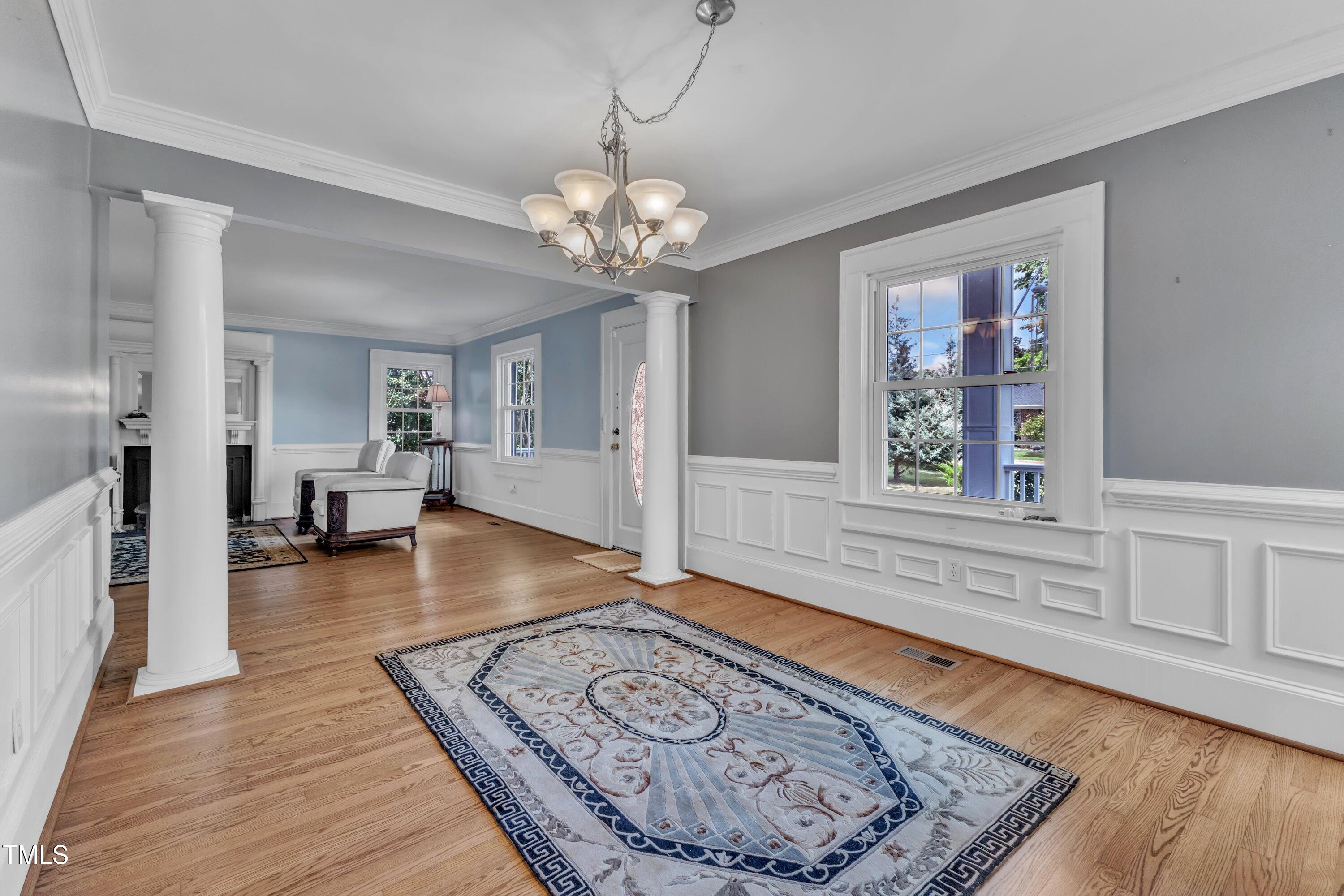 300 S Pine Street Property Photo 17