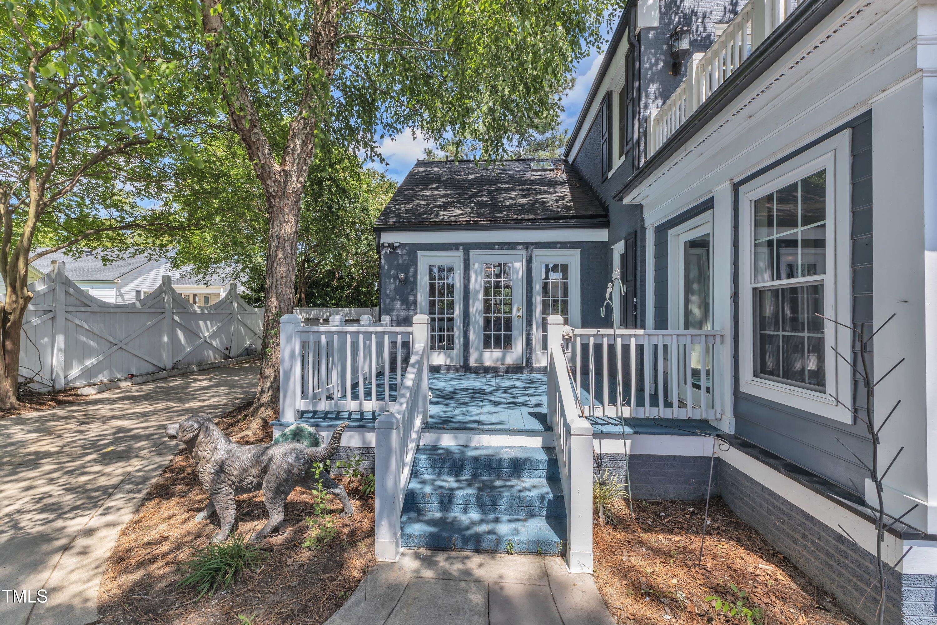 300 S Pine Street Property Photo 48