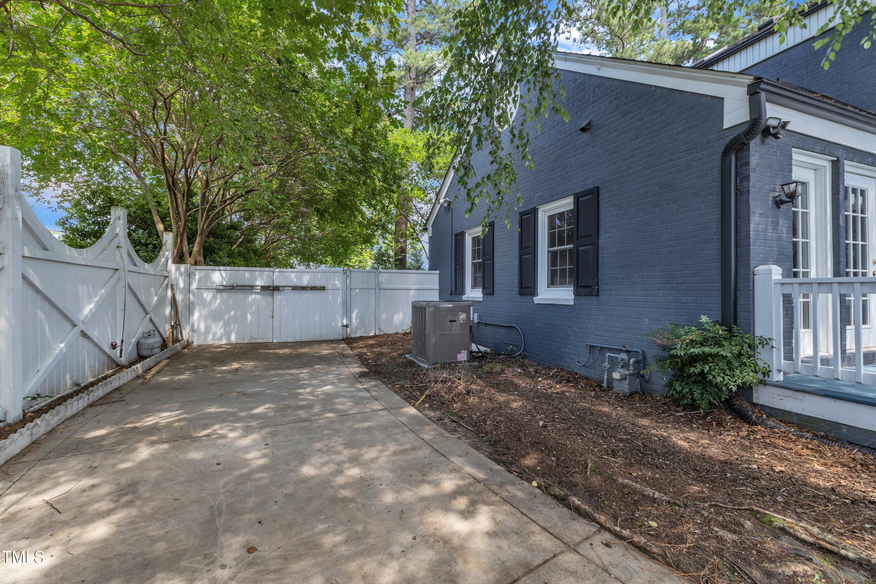 300 S Pine Street Property Photo 51