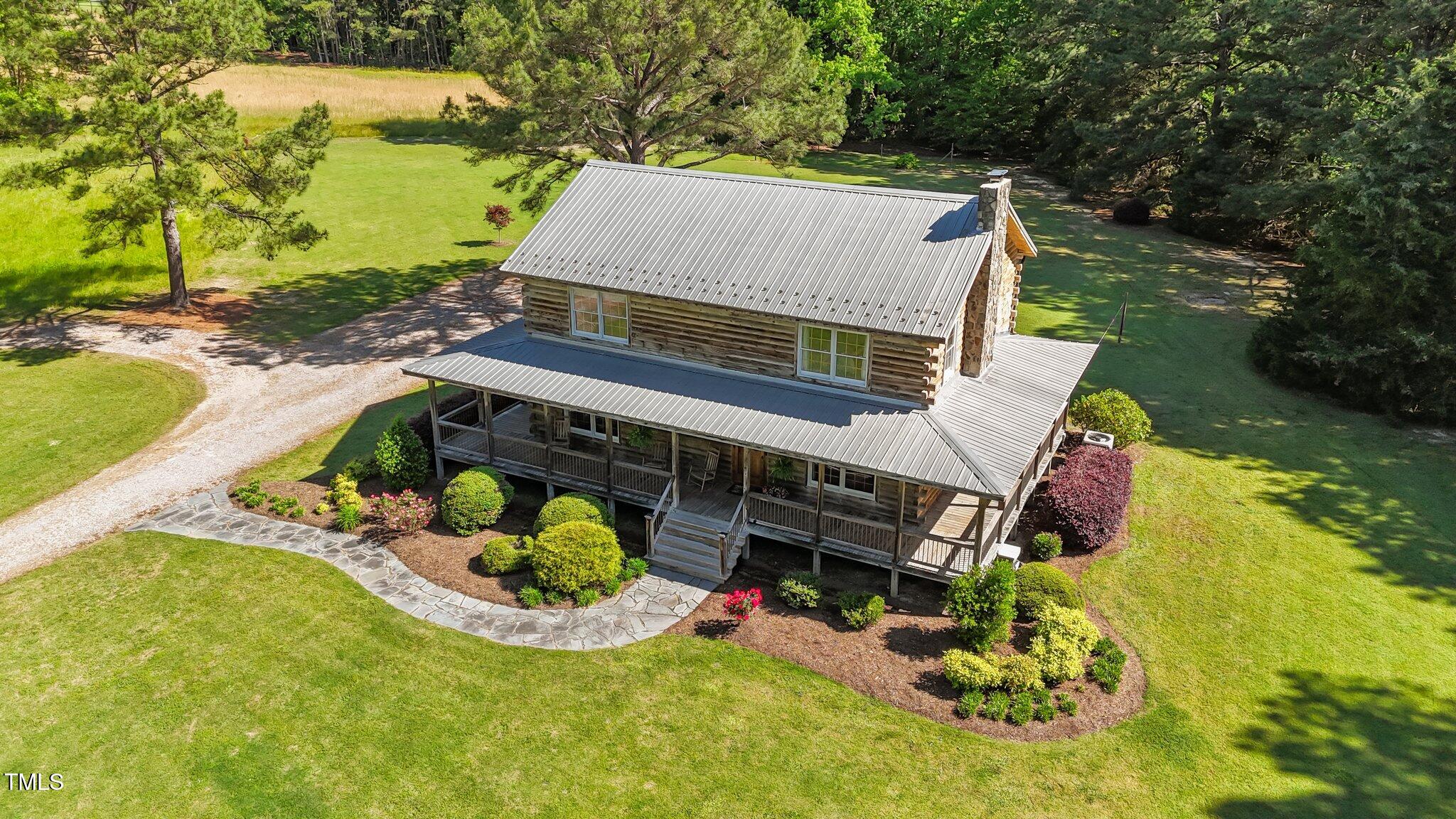 407 Howard Tant Road Property Photo 1