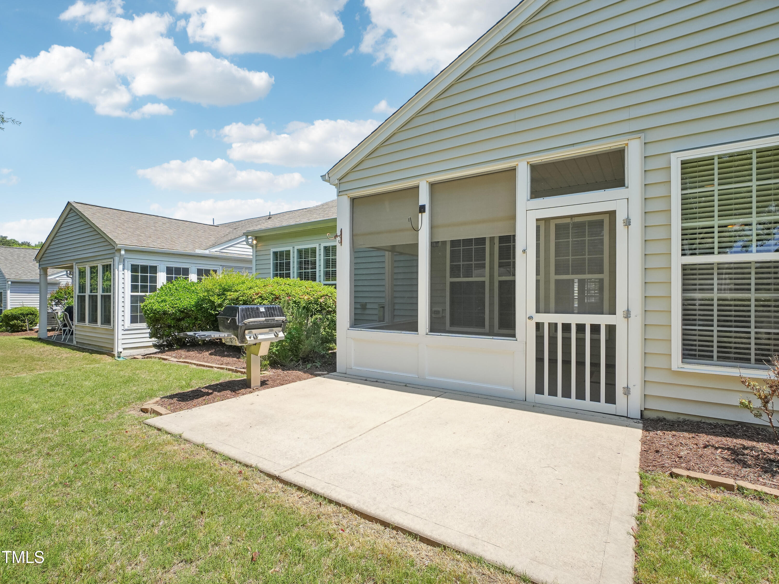 519 Garendon Drive Property Photo 3