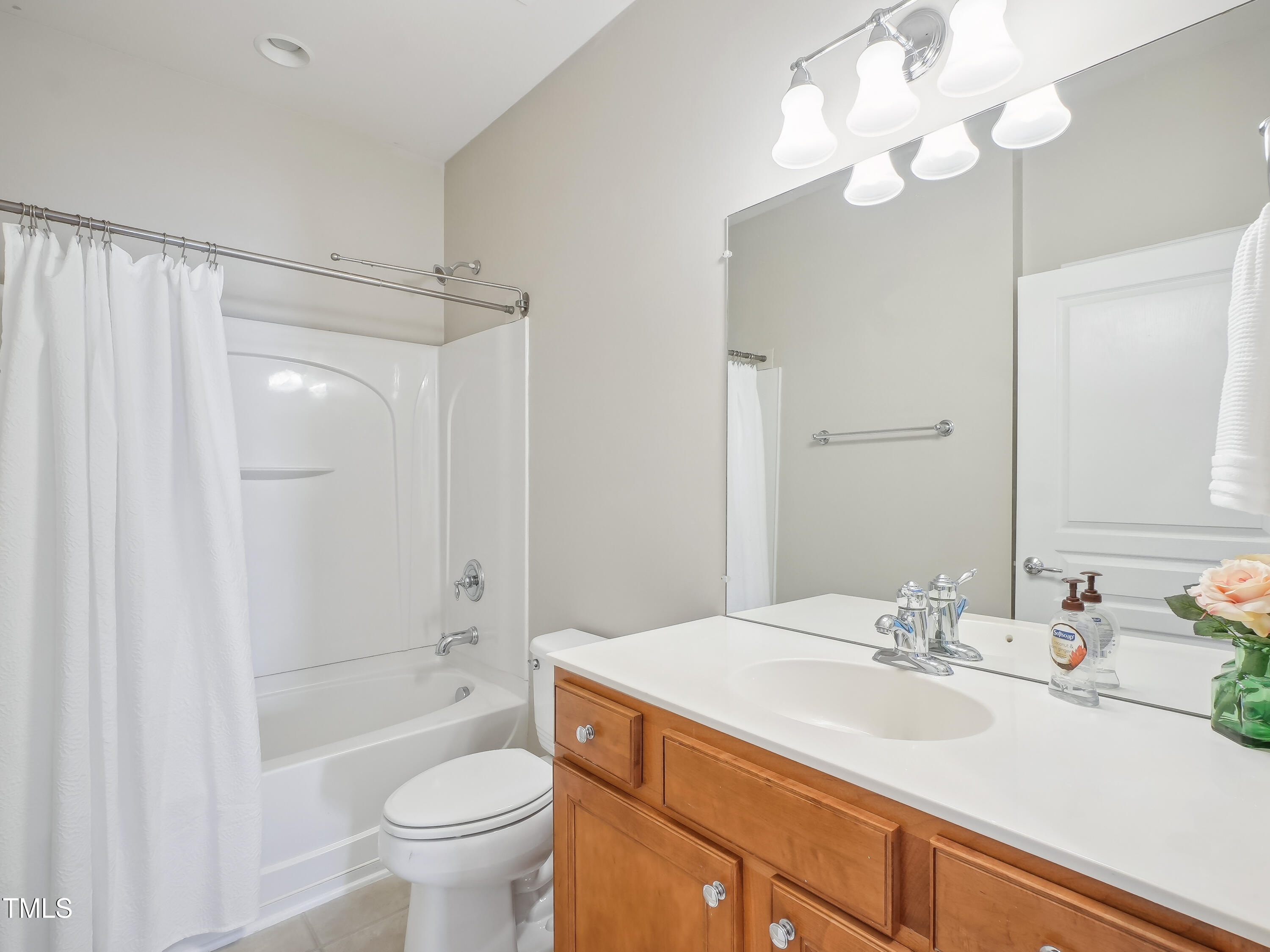 519 Garendon Drive Property Photo 22