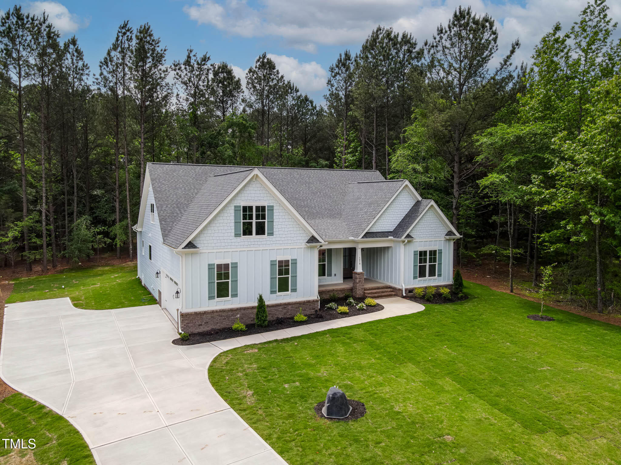 1218 Red Cedar Court Property Photo 3