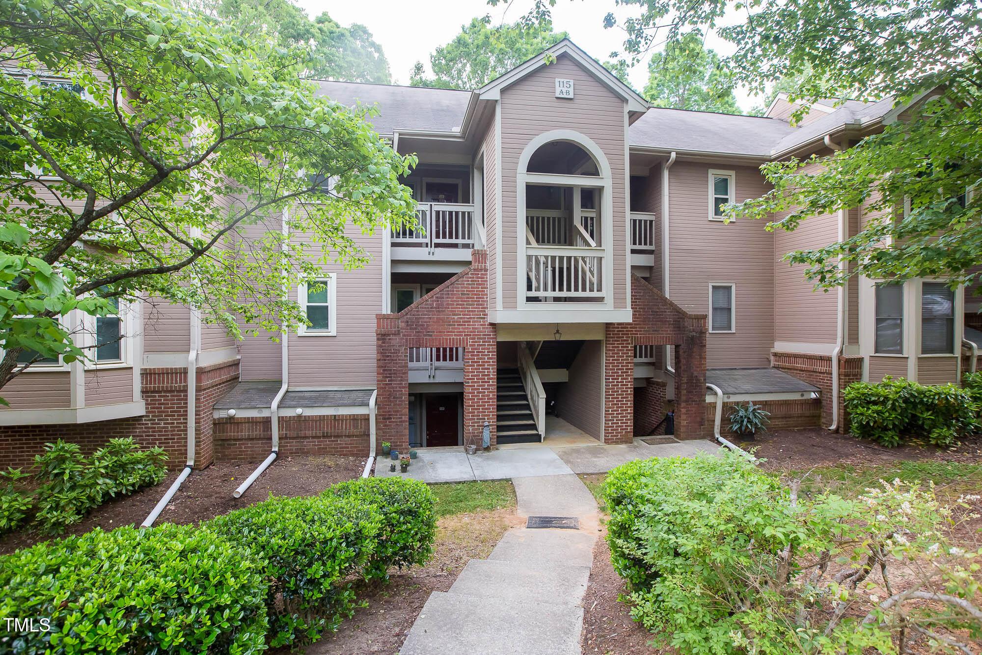 115 Abingdon Court # 2b Property Photo 1