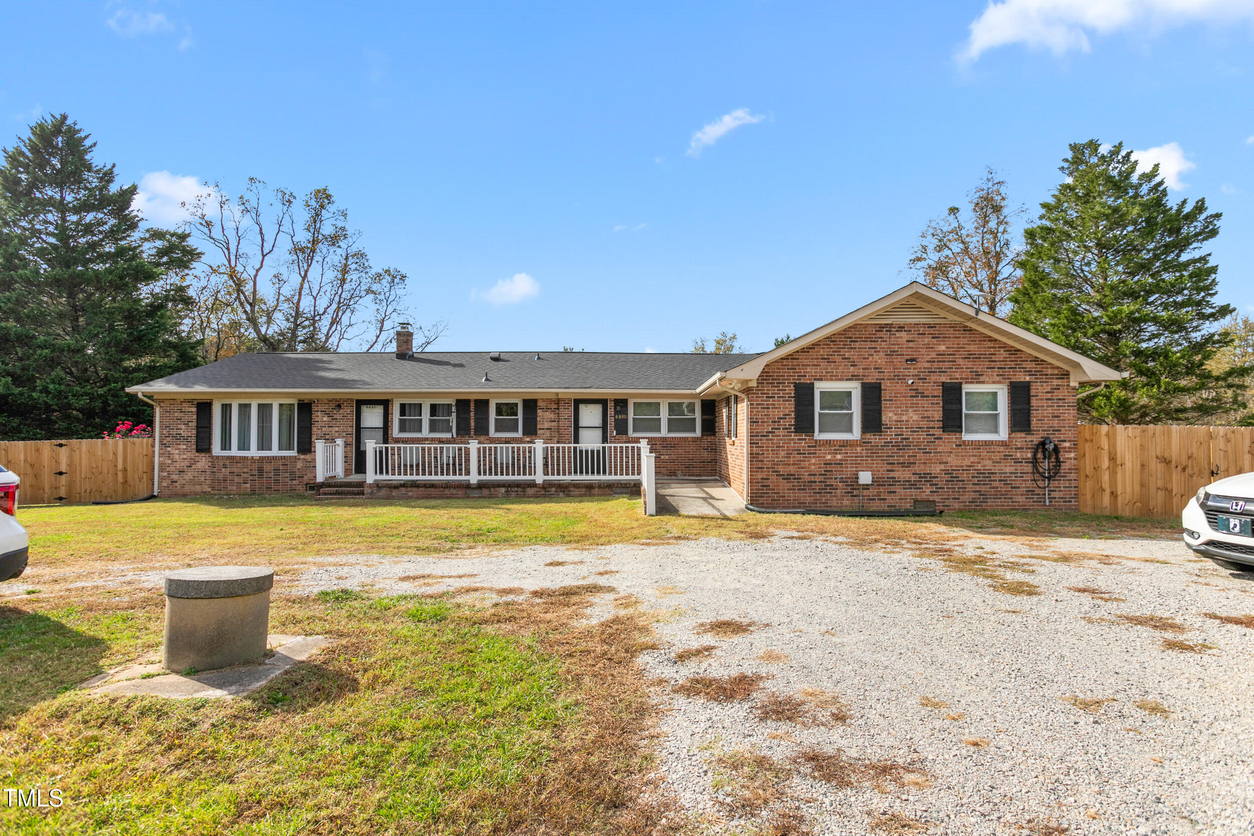 6890 Nc-86 Property Photo 1