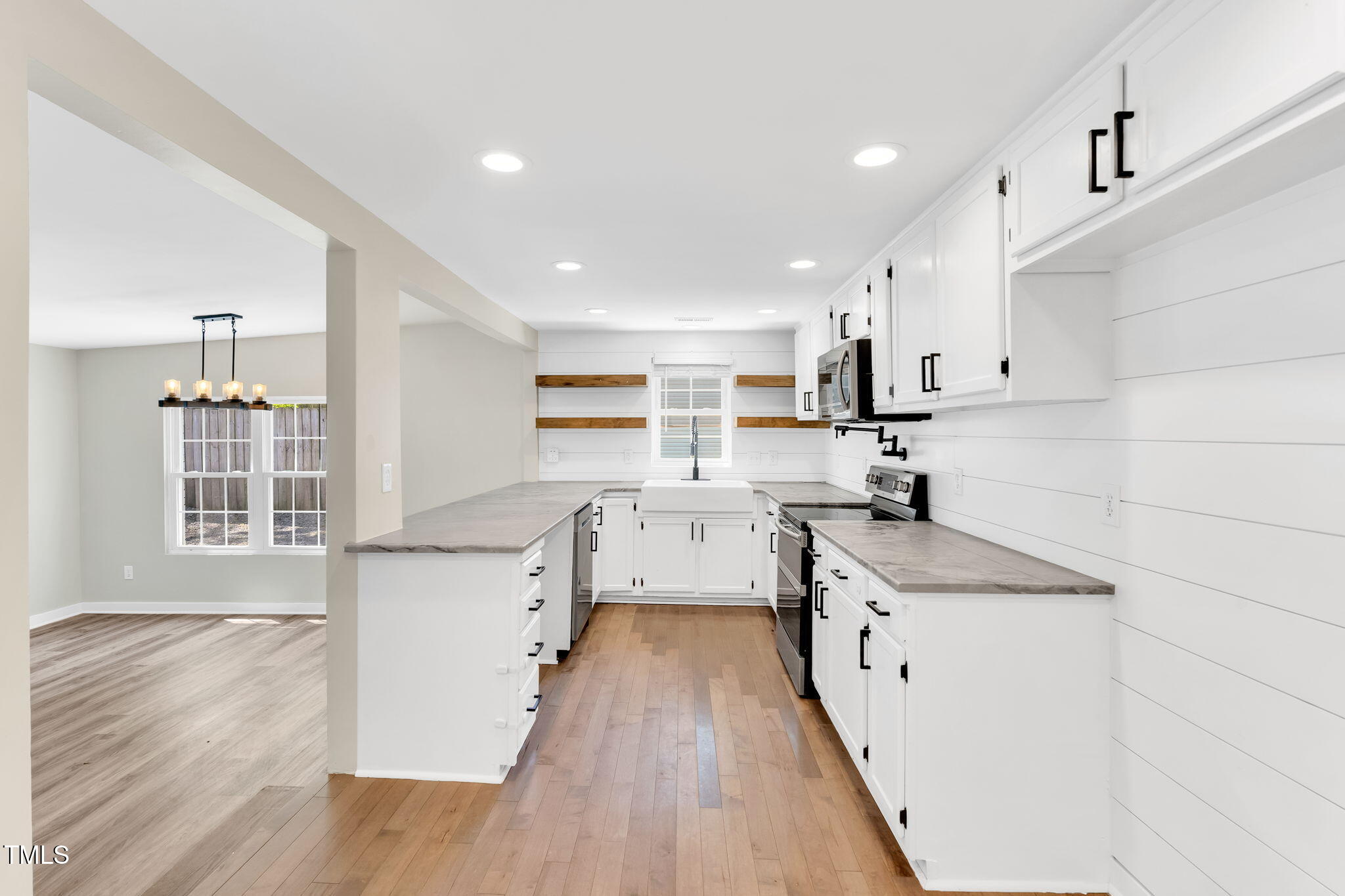 105 N 11th Street Property Photo 1
