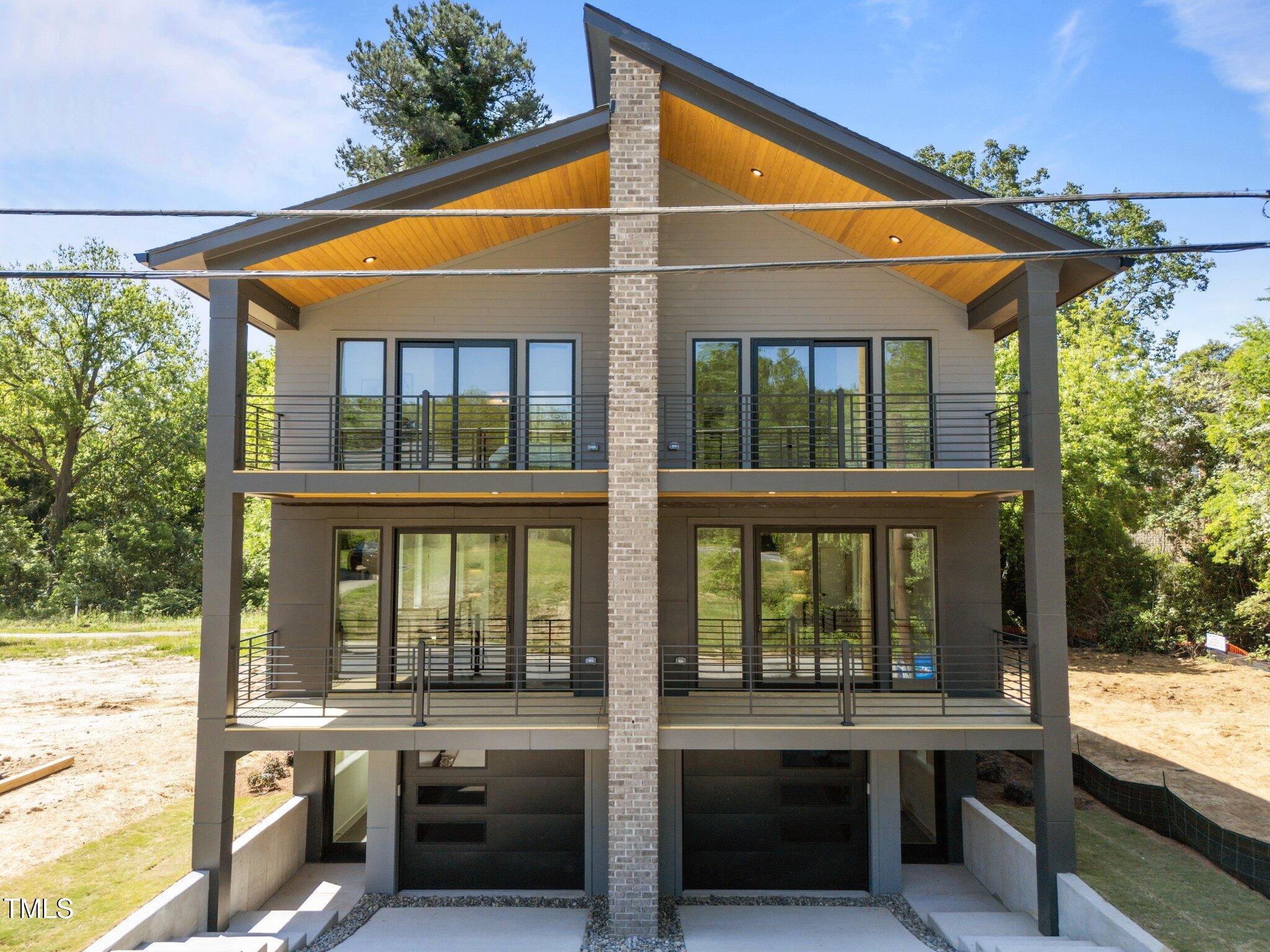 528 Bragg Street Property Photo 1