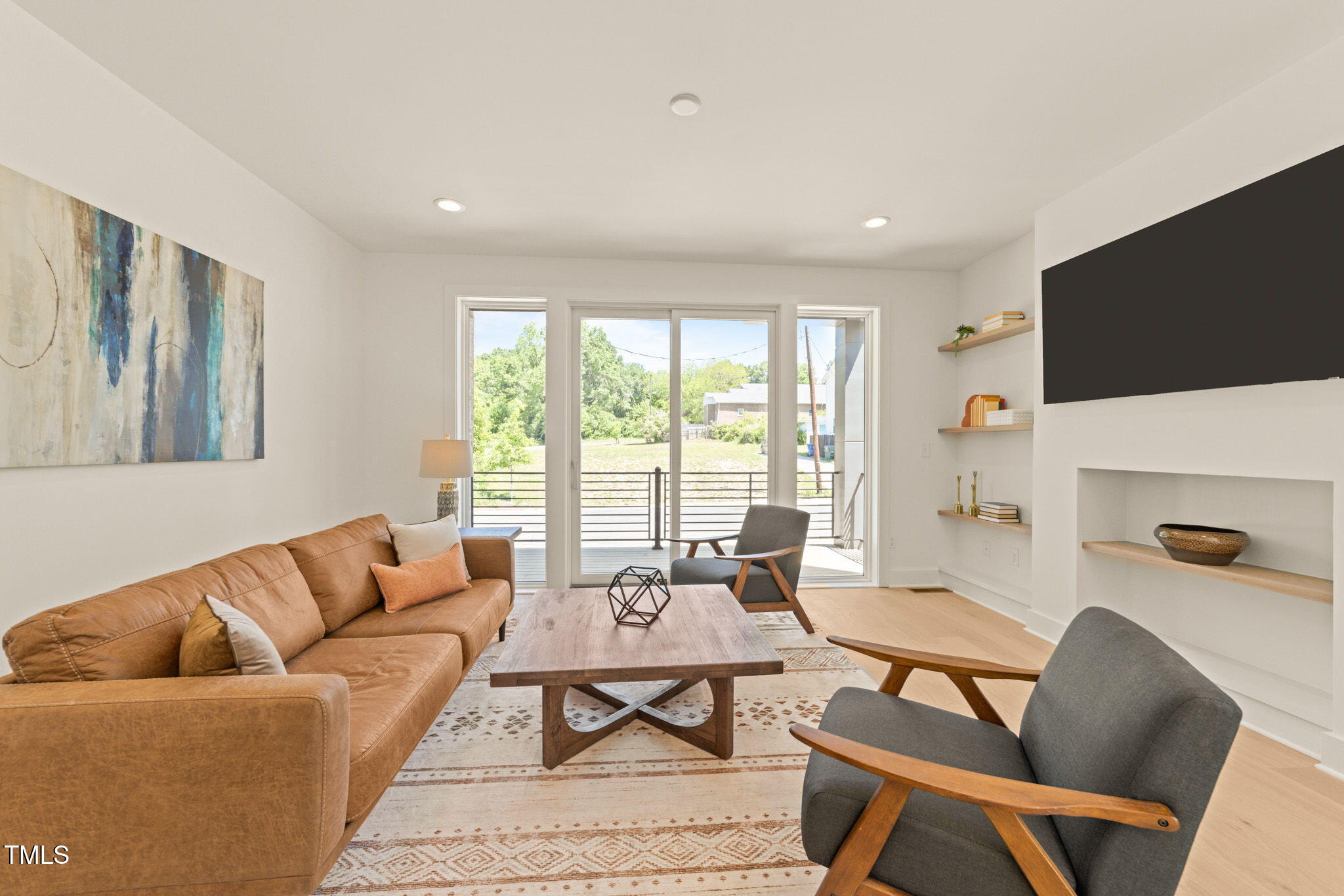 528 Bragg Street Property Photo 9