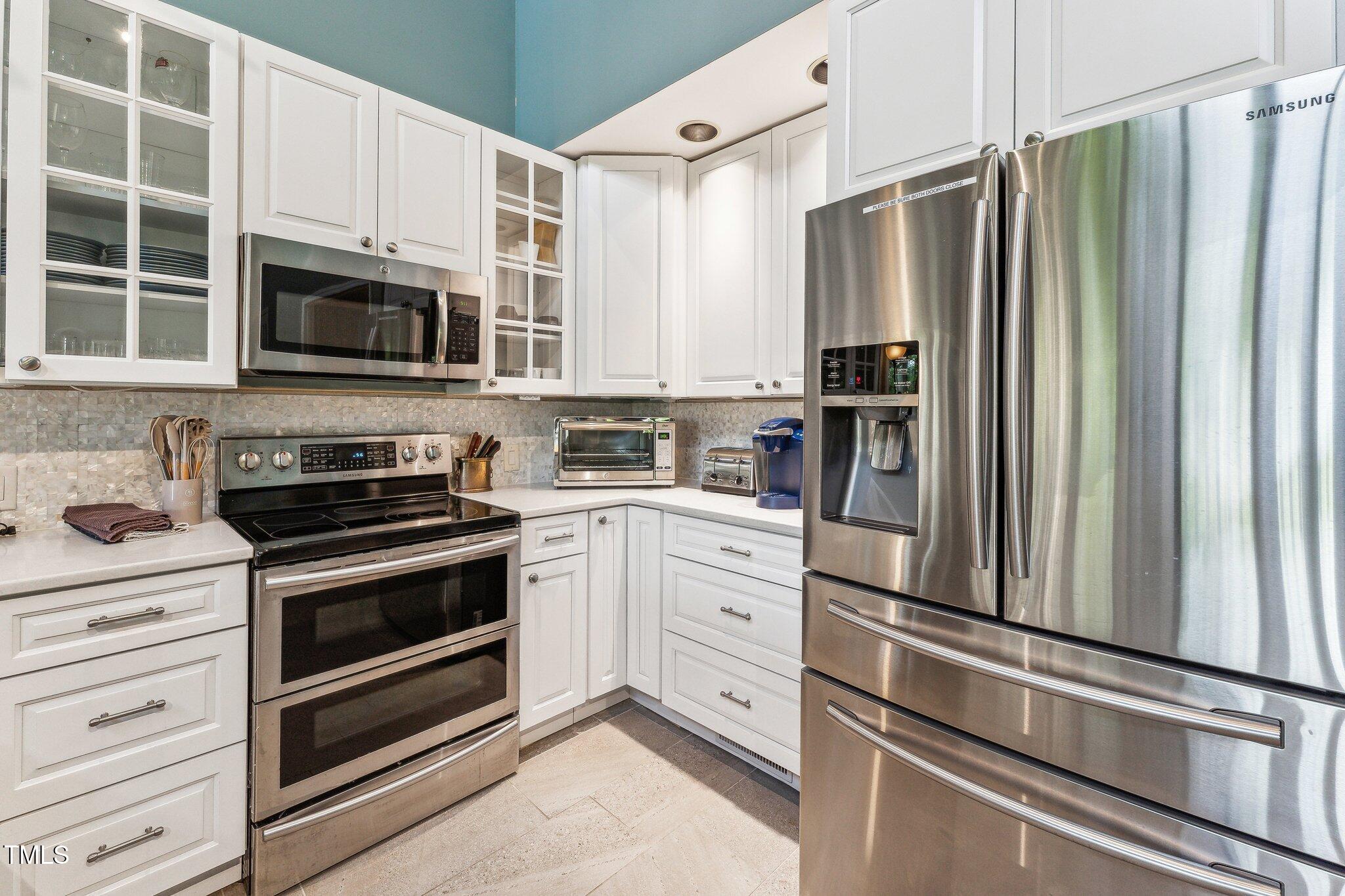 11477 Club Drive Property Photo 4