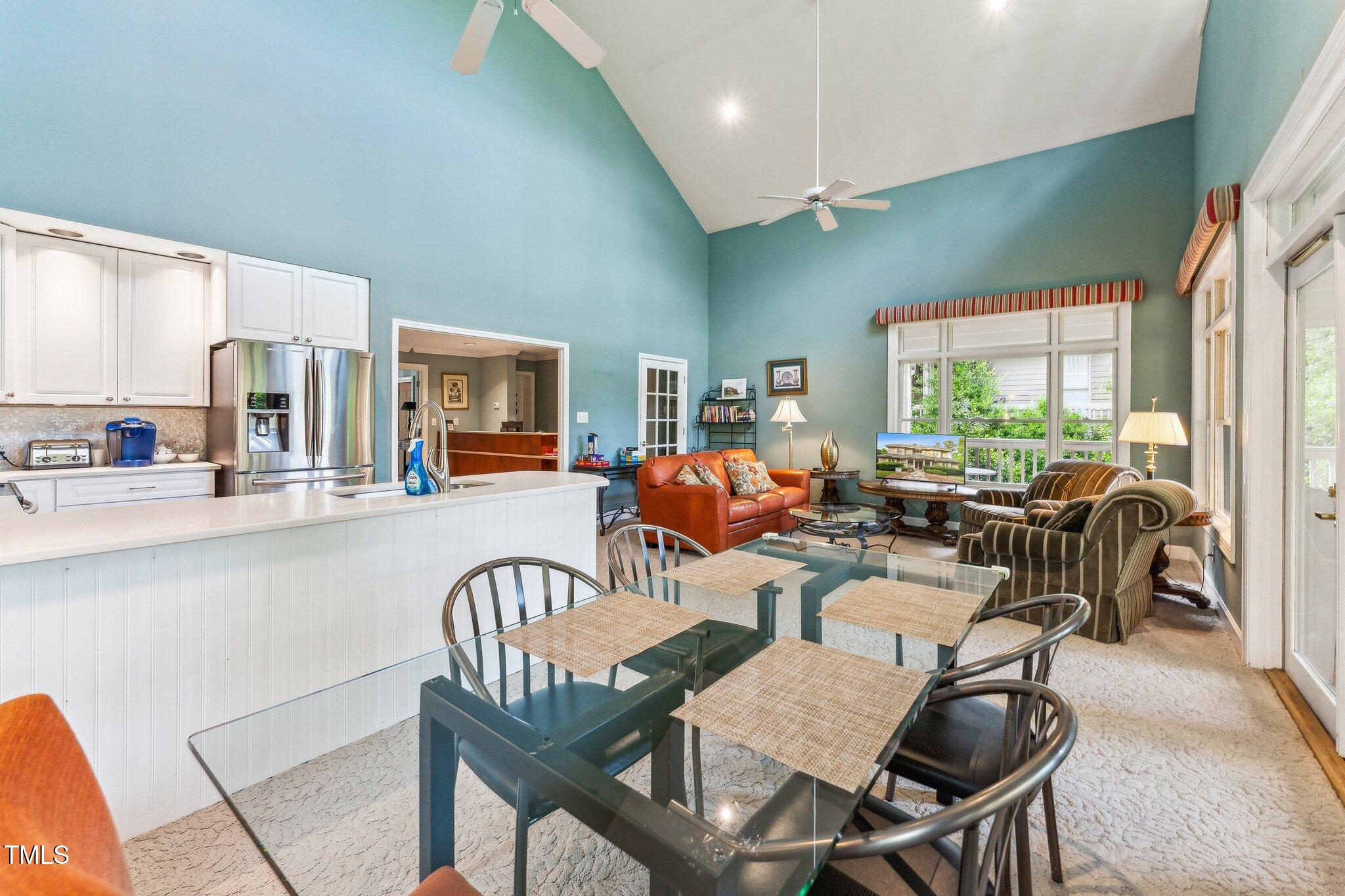 11477 Club Drive Property Photo 6