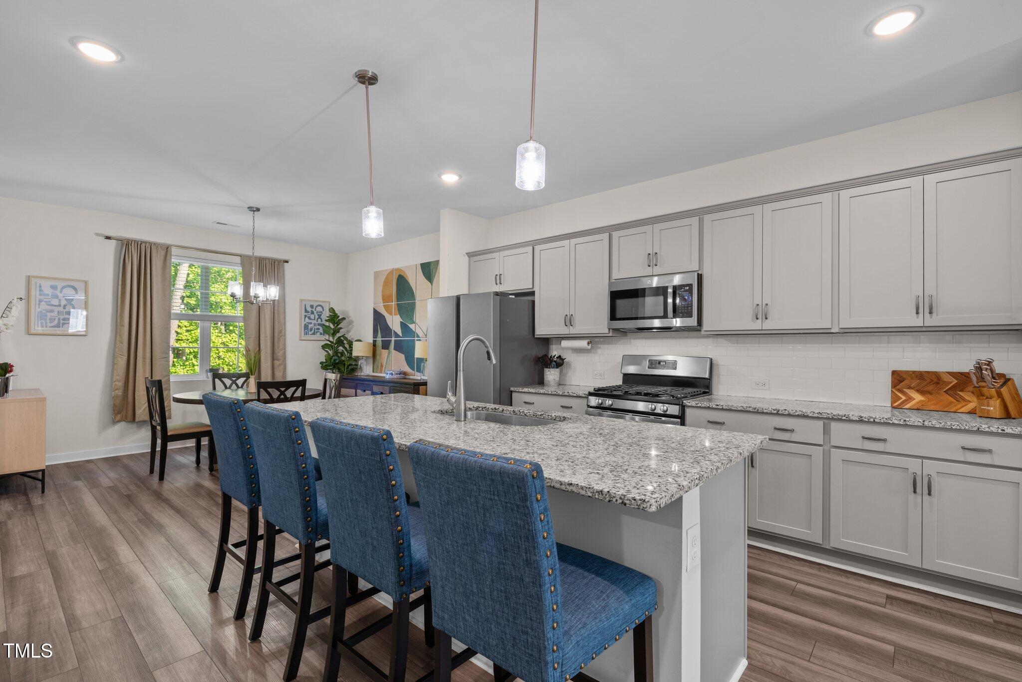 820 Laurel Gate Drive Property Photo 6