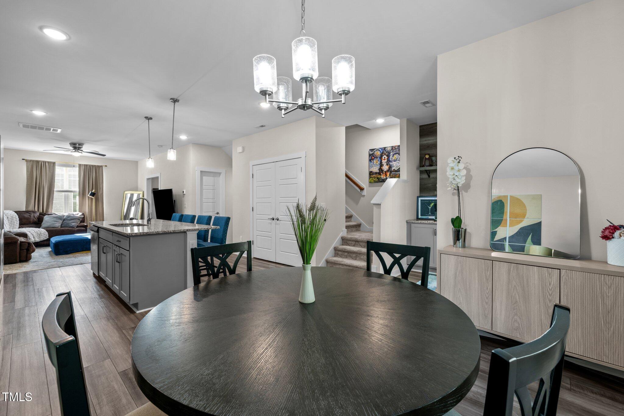 820 Laurel Gate Drive Property Photo 10