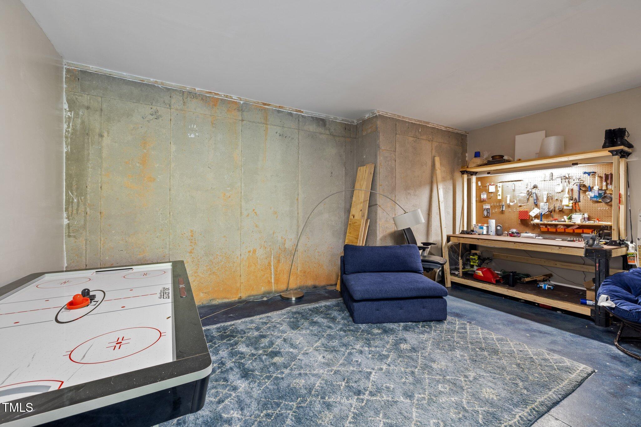 820 Laurel Gate Drive Property Photo 24