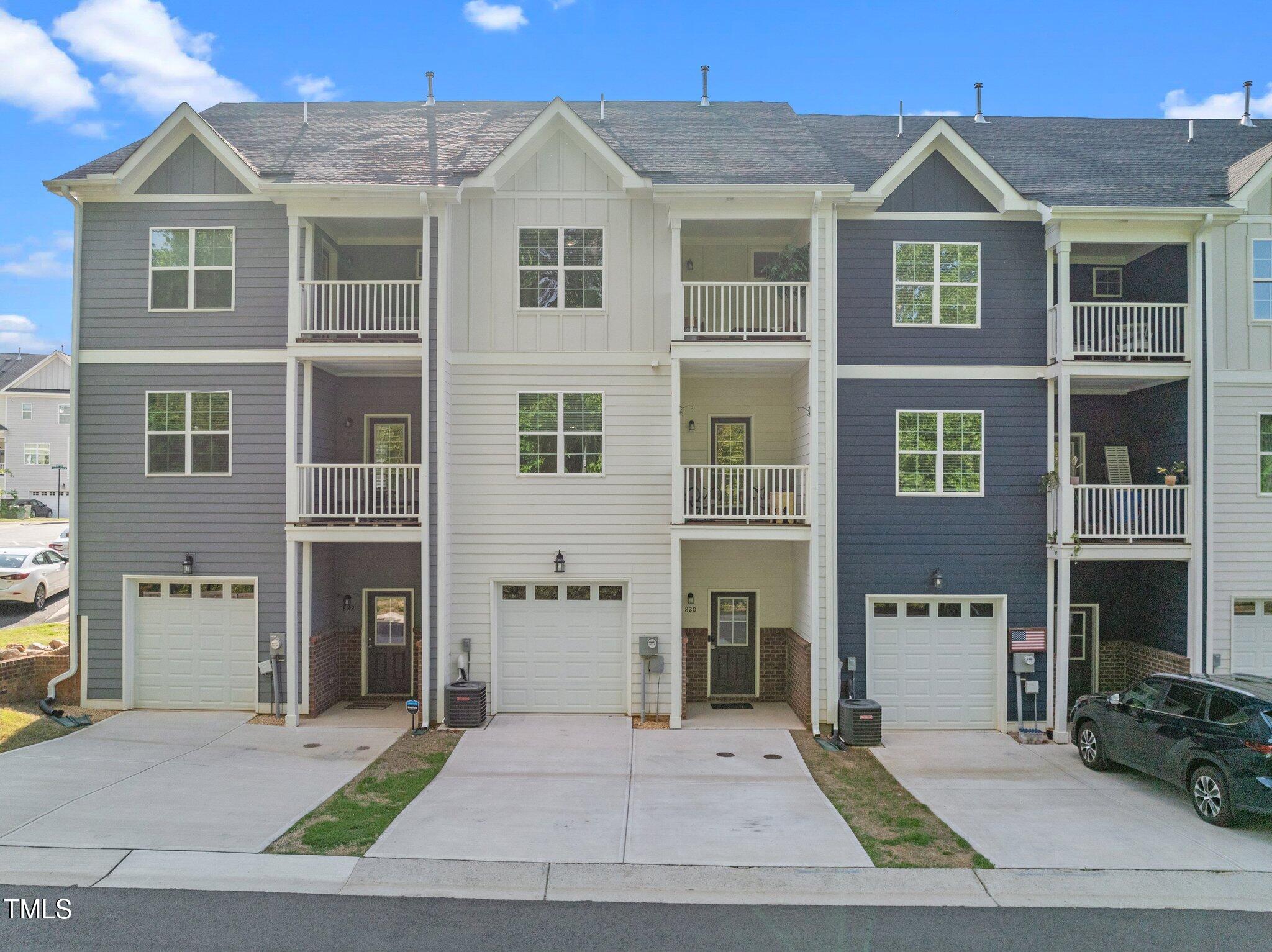 820 Laurel Gate Drive Property Photo 28