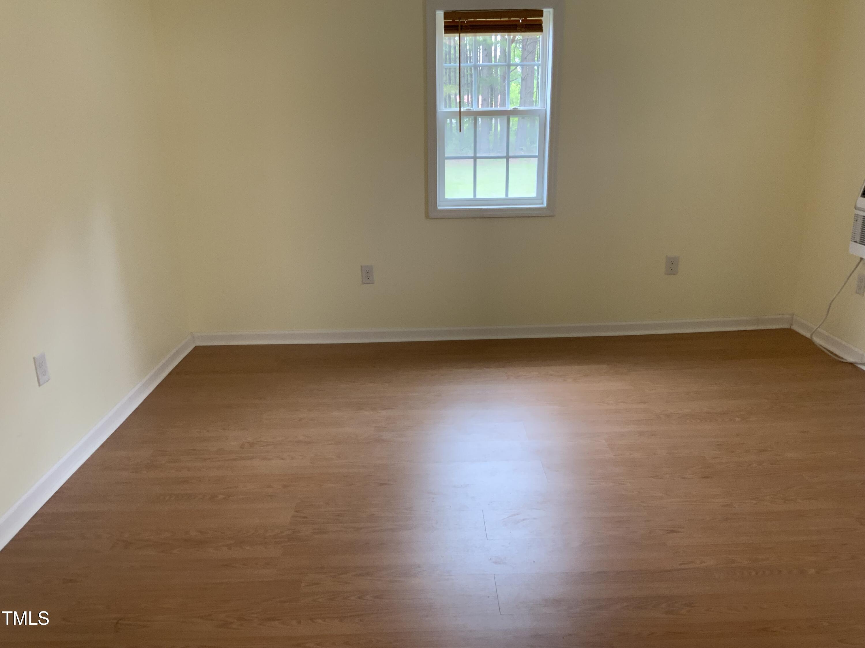 109 Revelle Park Lane Property Photo 5