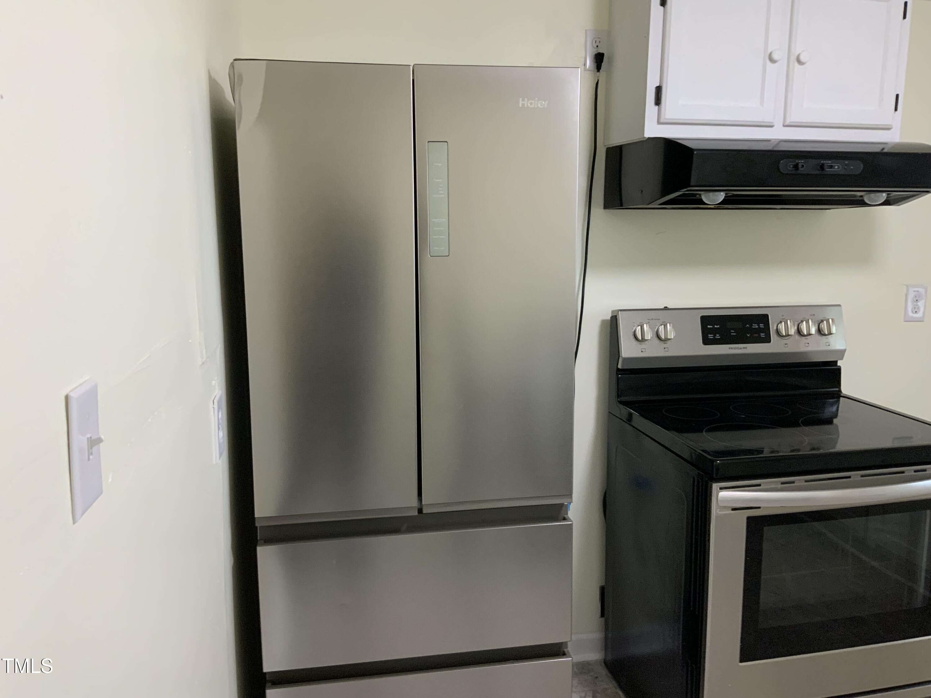 109 Revelle Park Lane Property Photo 7