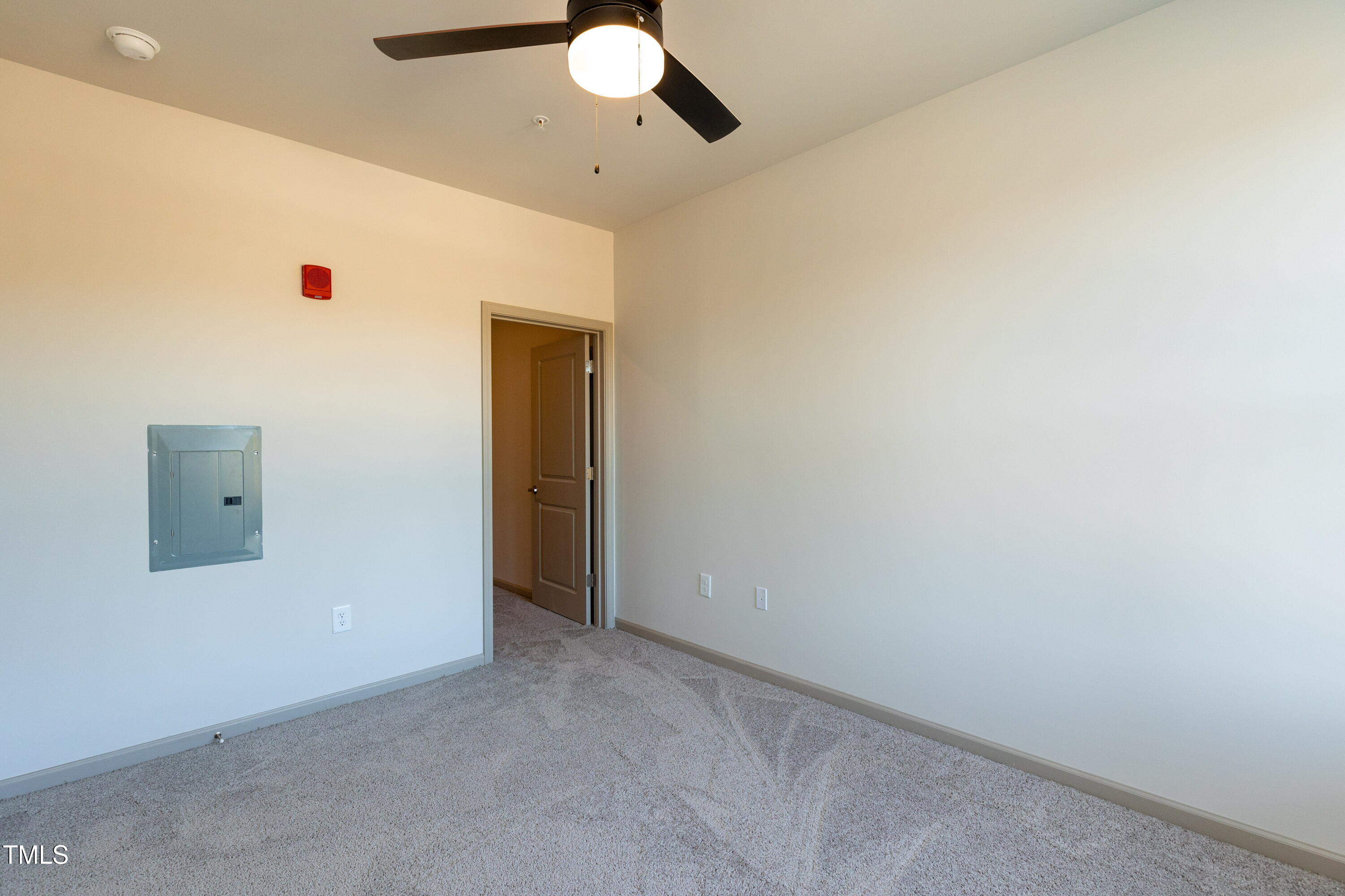 2205 Gathering Square Court Property Photo 21