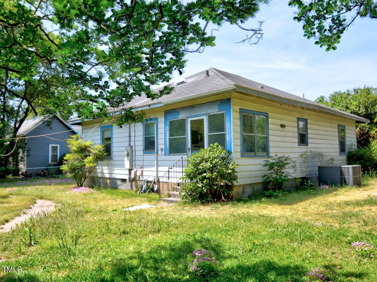 15481 Bayfield Road Property Photo