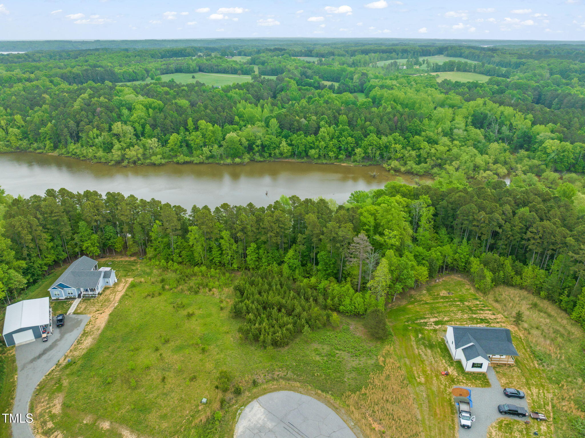 10 Yearling Way Property Photo 3