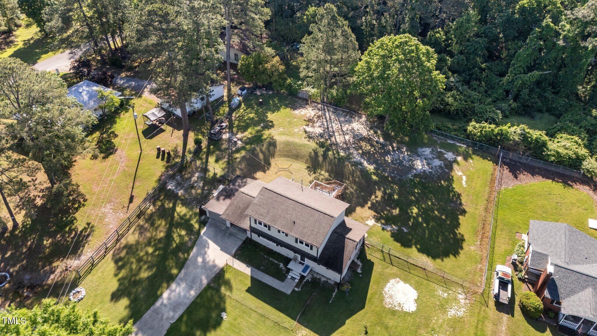 315 Smith Street Property Photo 34