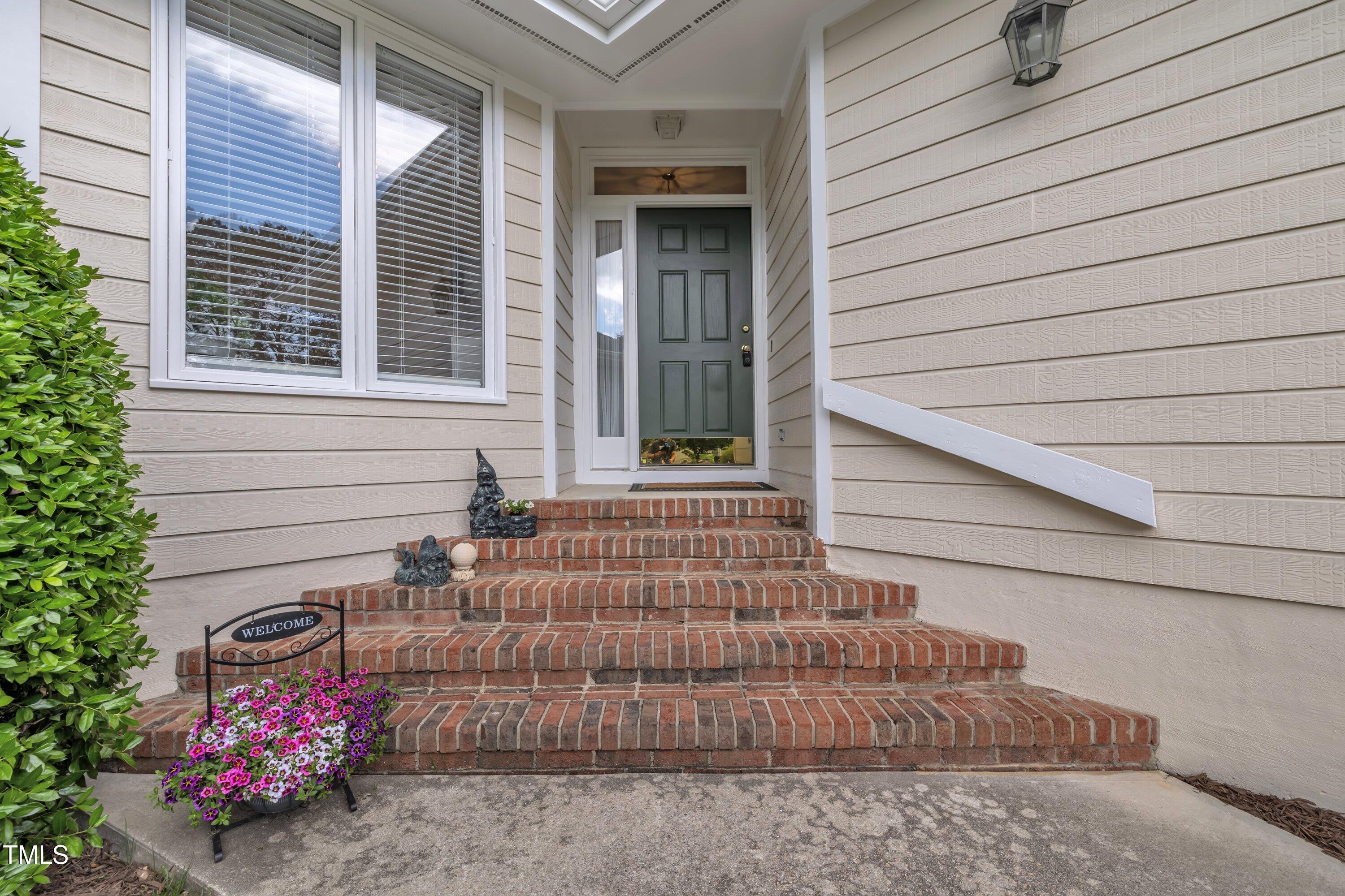 Picture of 1933 Castle Pines Drive