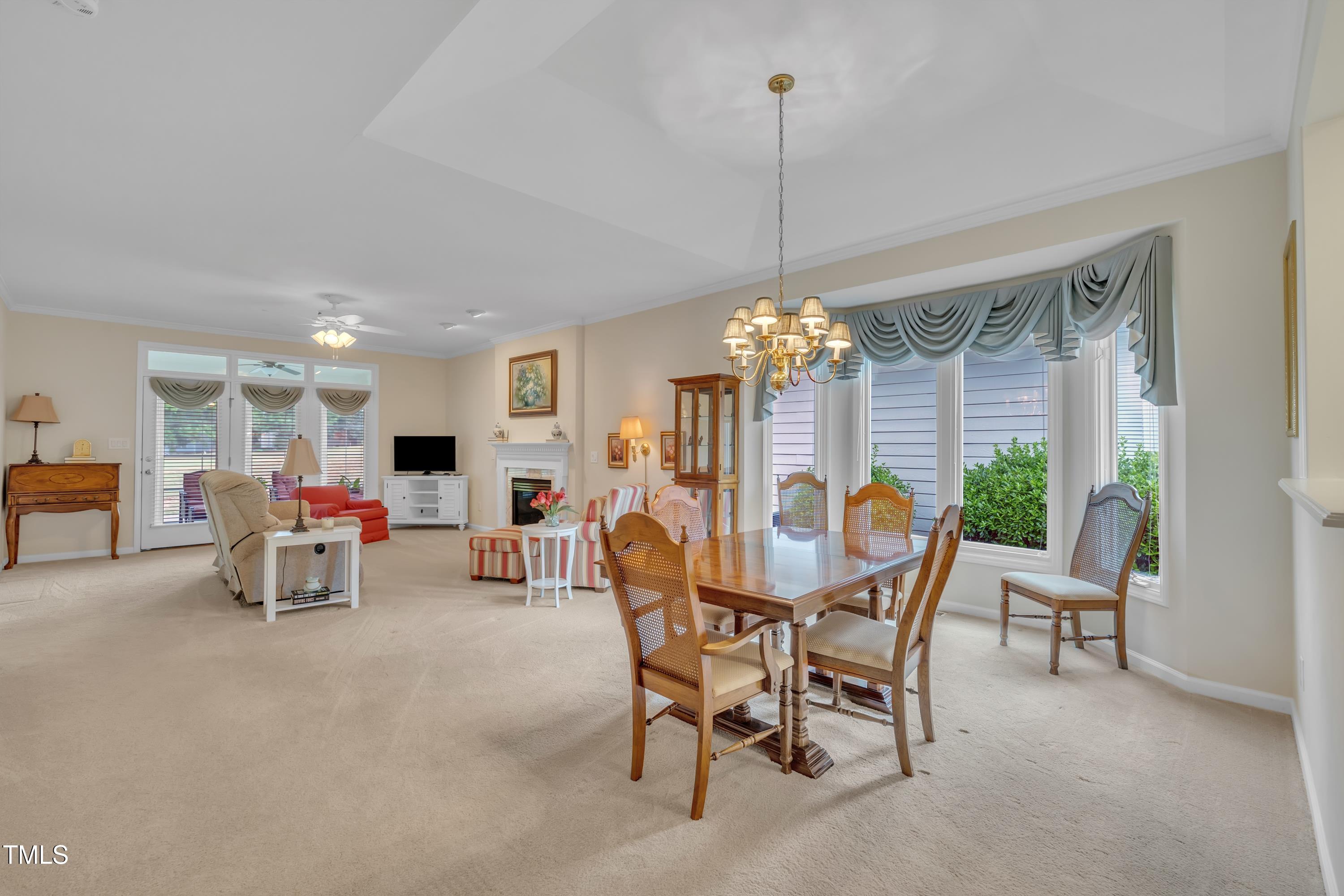1933 Castle Pines Drive Property Photo 17