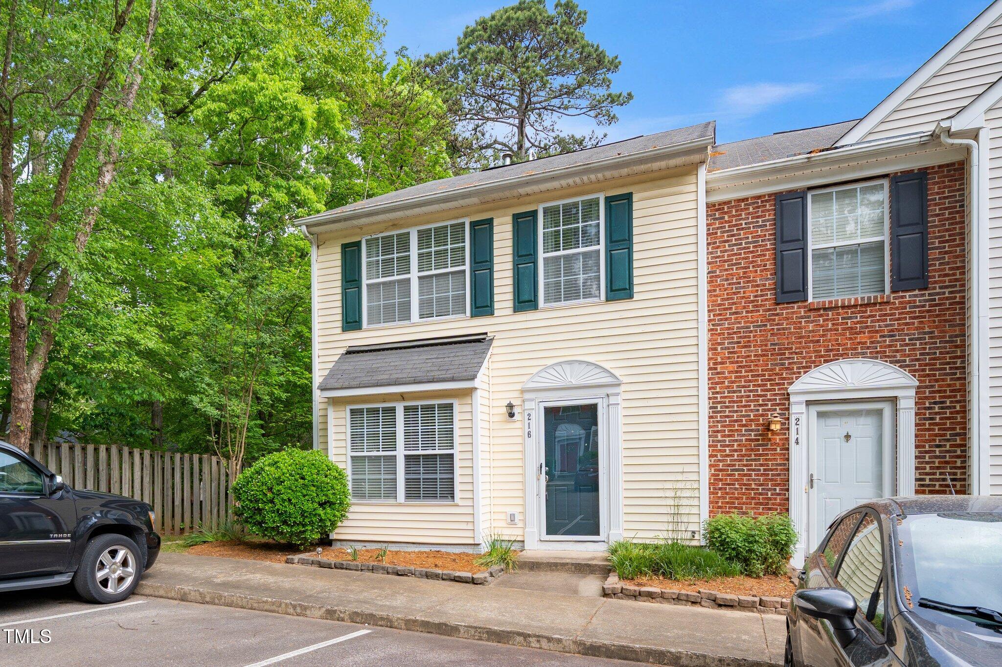 216 Climbing Ivy Court Property Photo 1