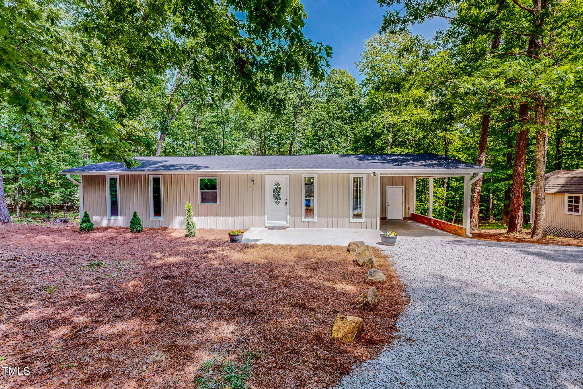 9614 Quail Roost Road Property Photo