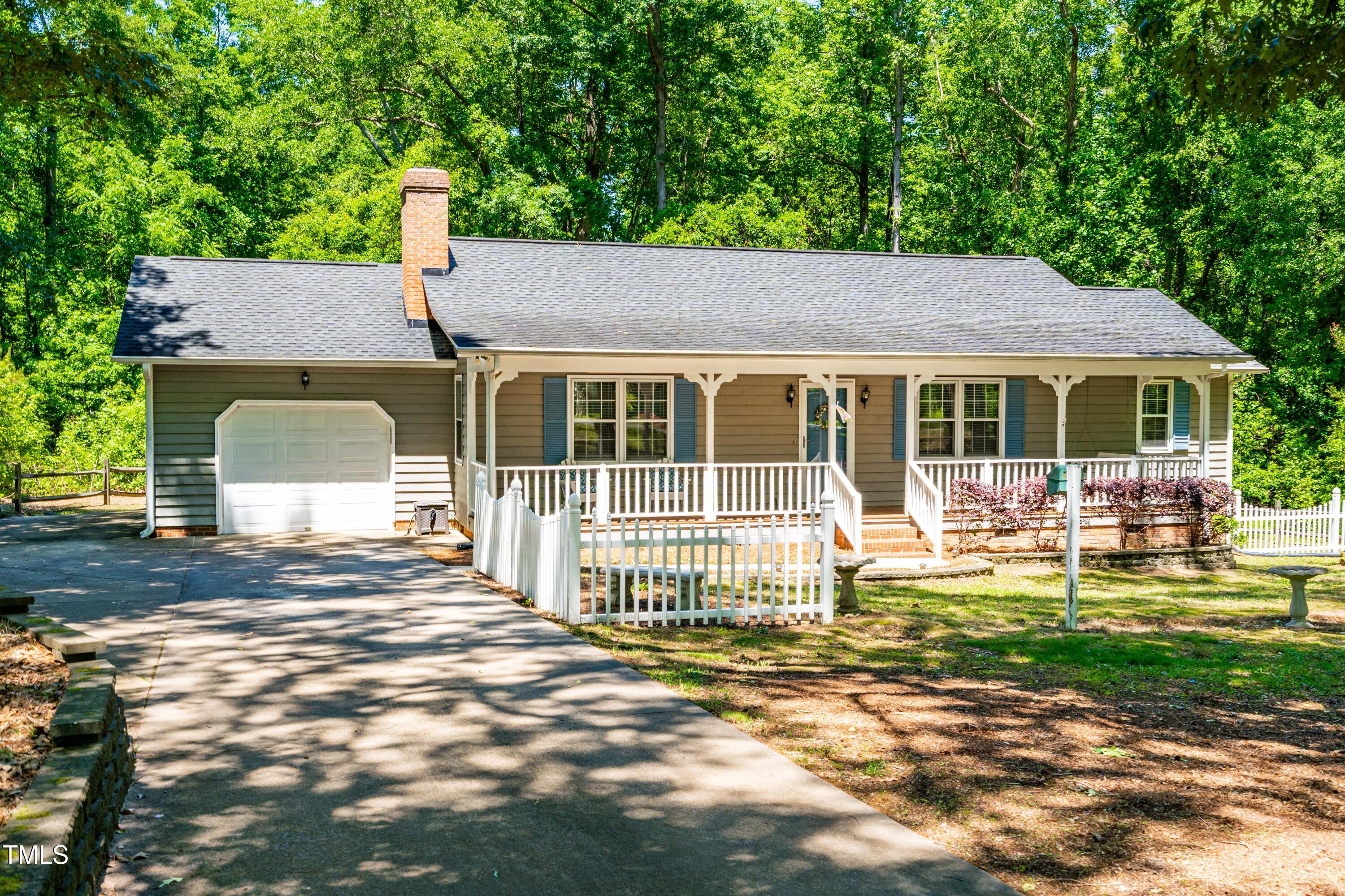 2100 Fort Drive Property Photo