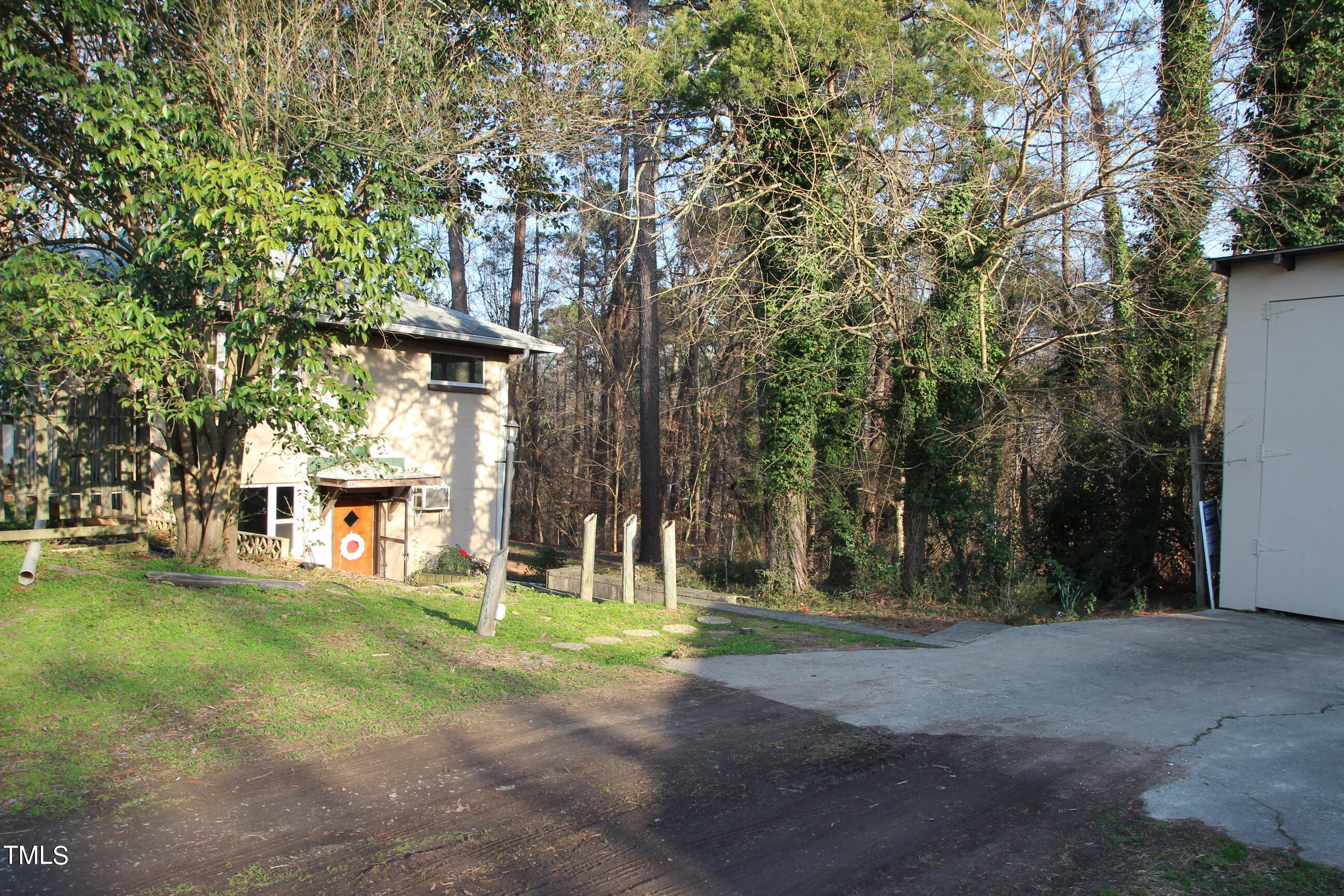 4 Bolin Heights Property Photo 2