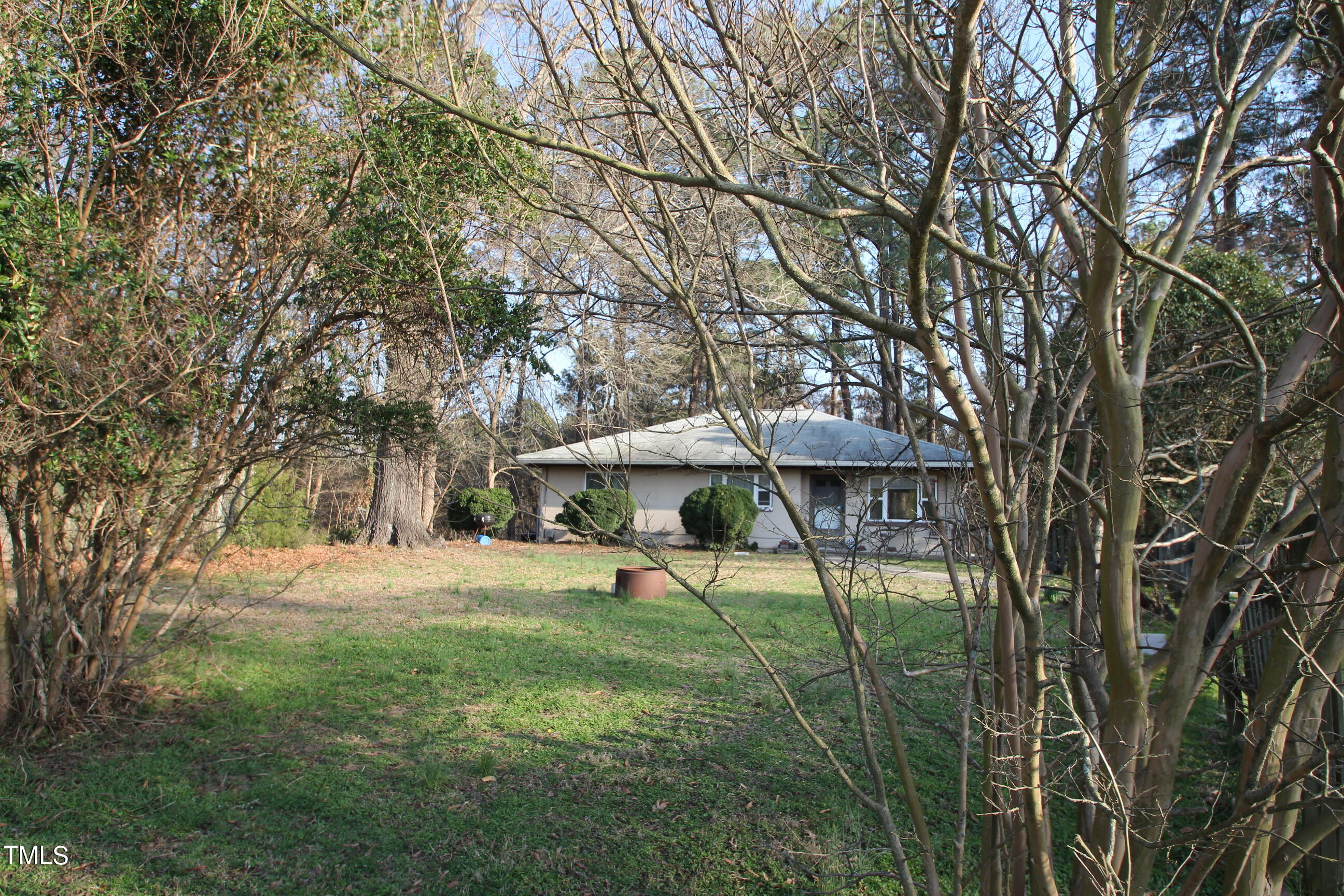 4 Bolin Heights Property Photo 3