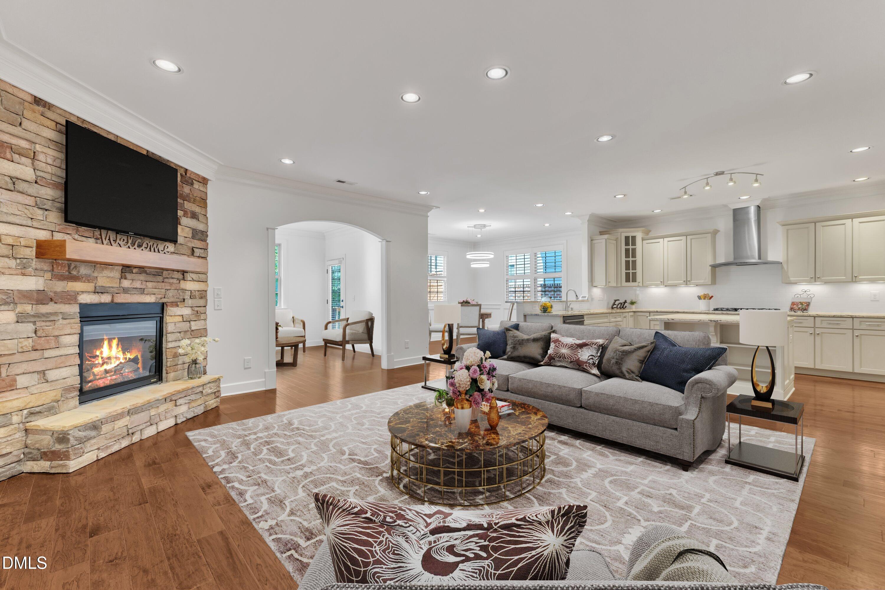 644 Angelica Circle Property Photo 3