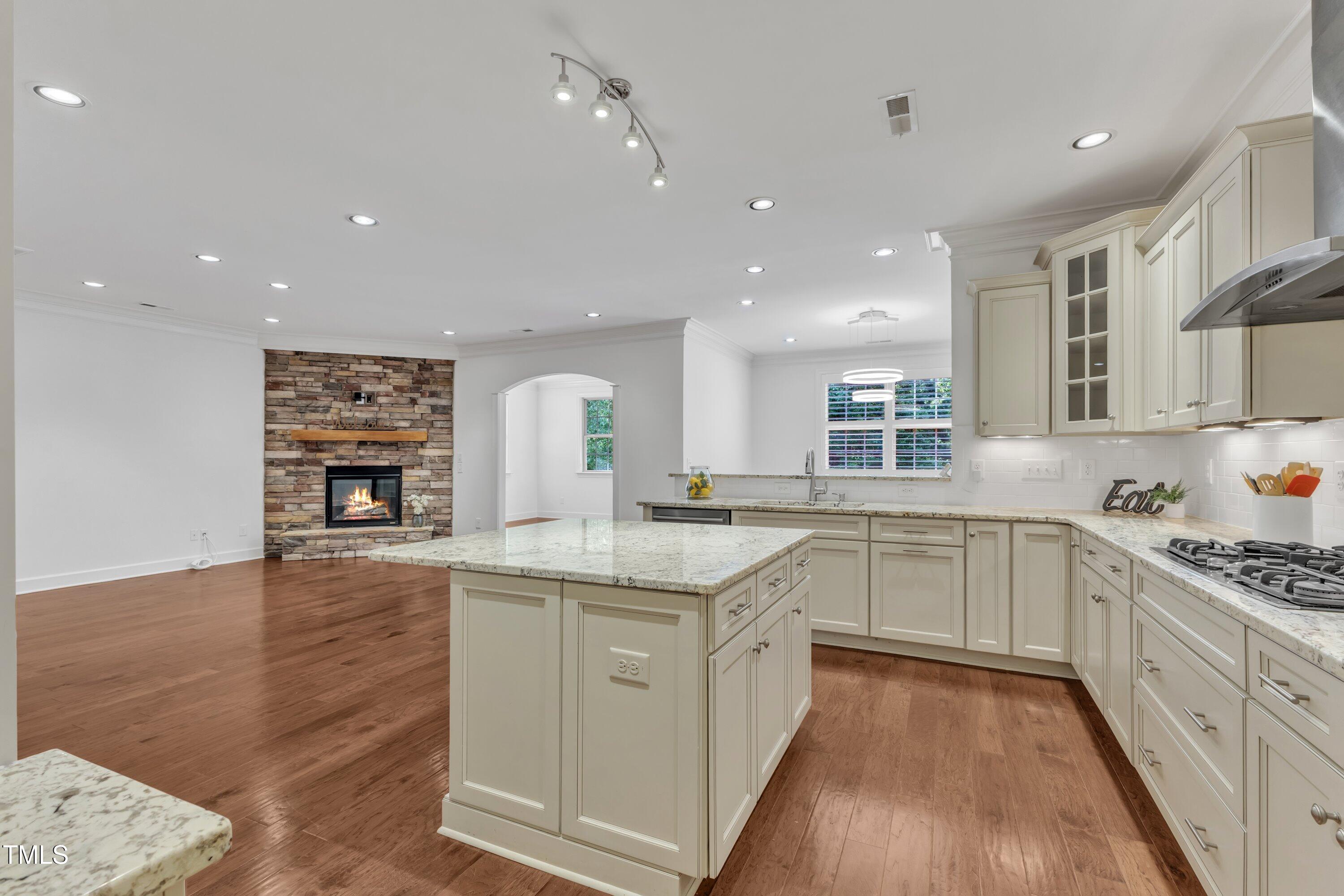 644 Angelica Circle Property Photo 7