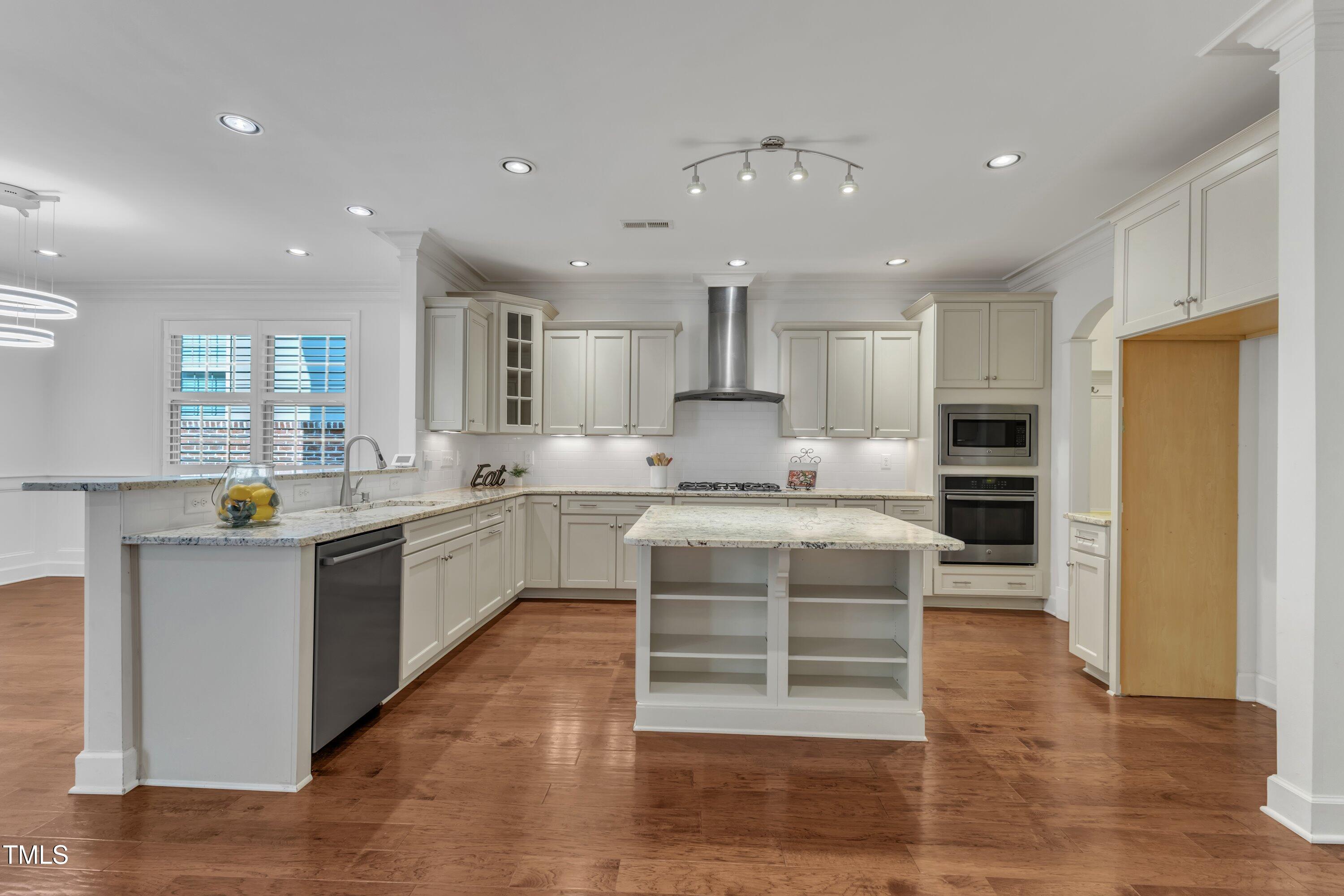 644 Angelica Circle Property Photo 9