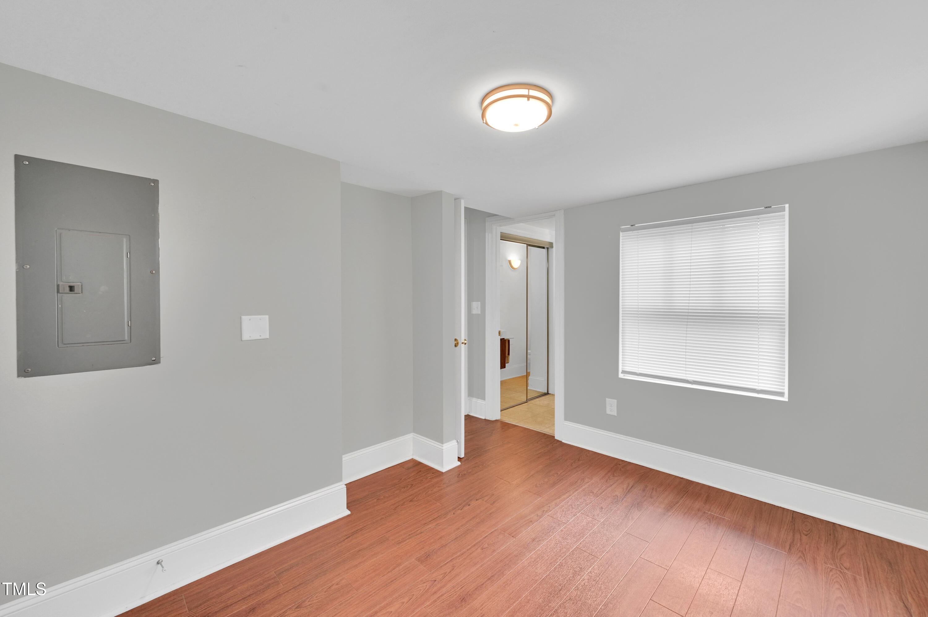 205 E 13th Street # A Property Photo 17