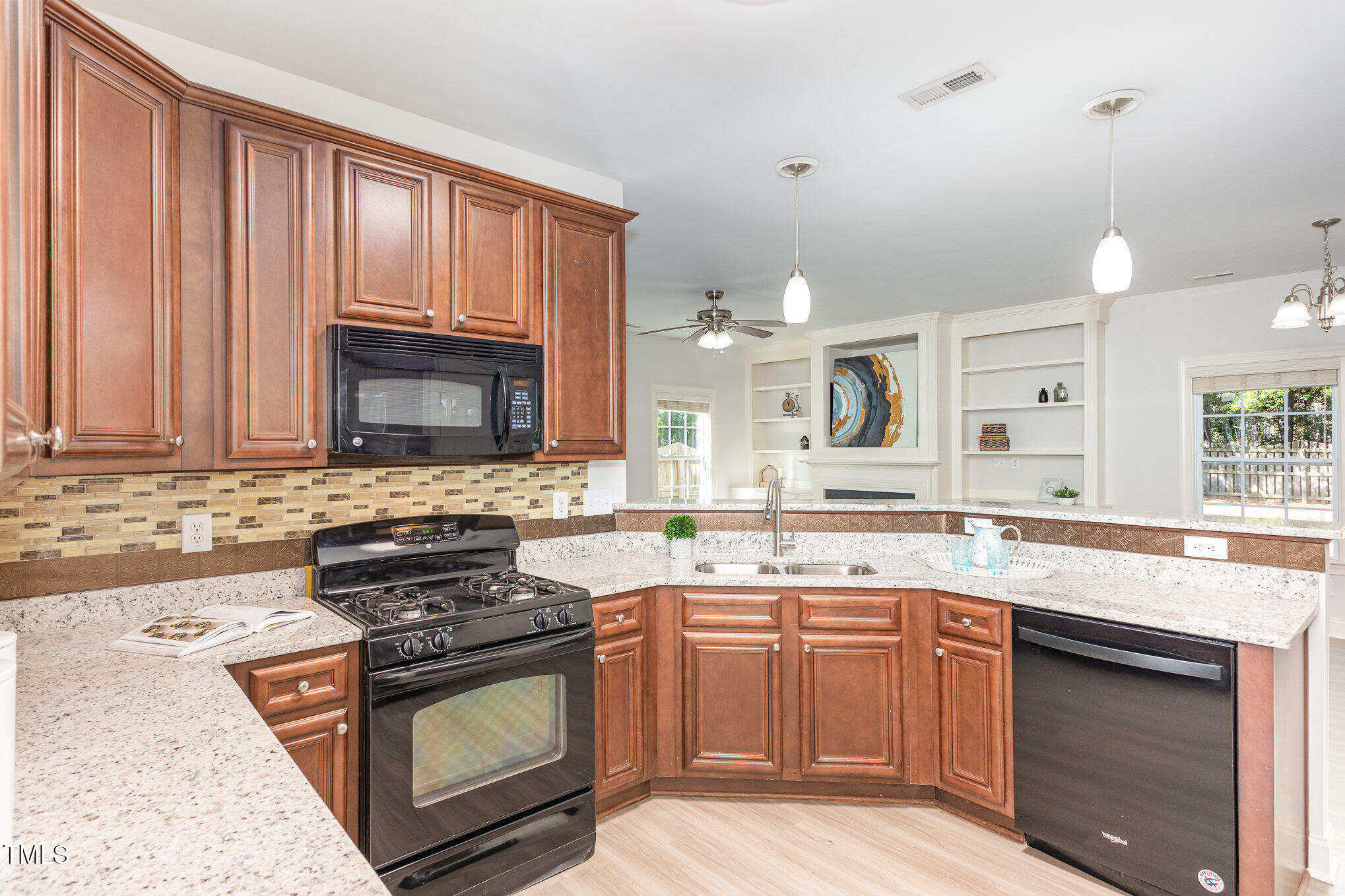 1148 Dexter Ridge Drive Property Photo 5