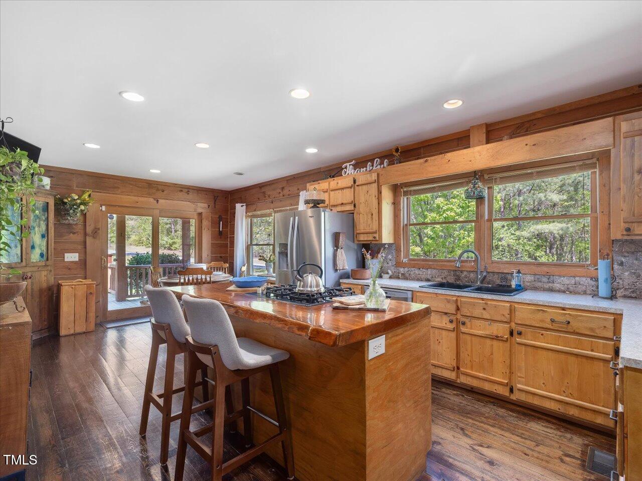 1656 Nc-42 Highway Property Photo 8