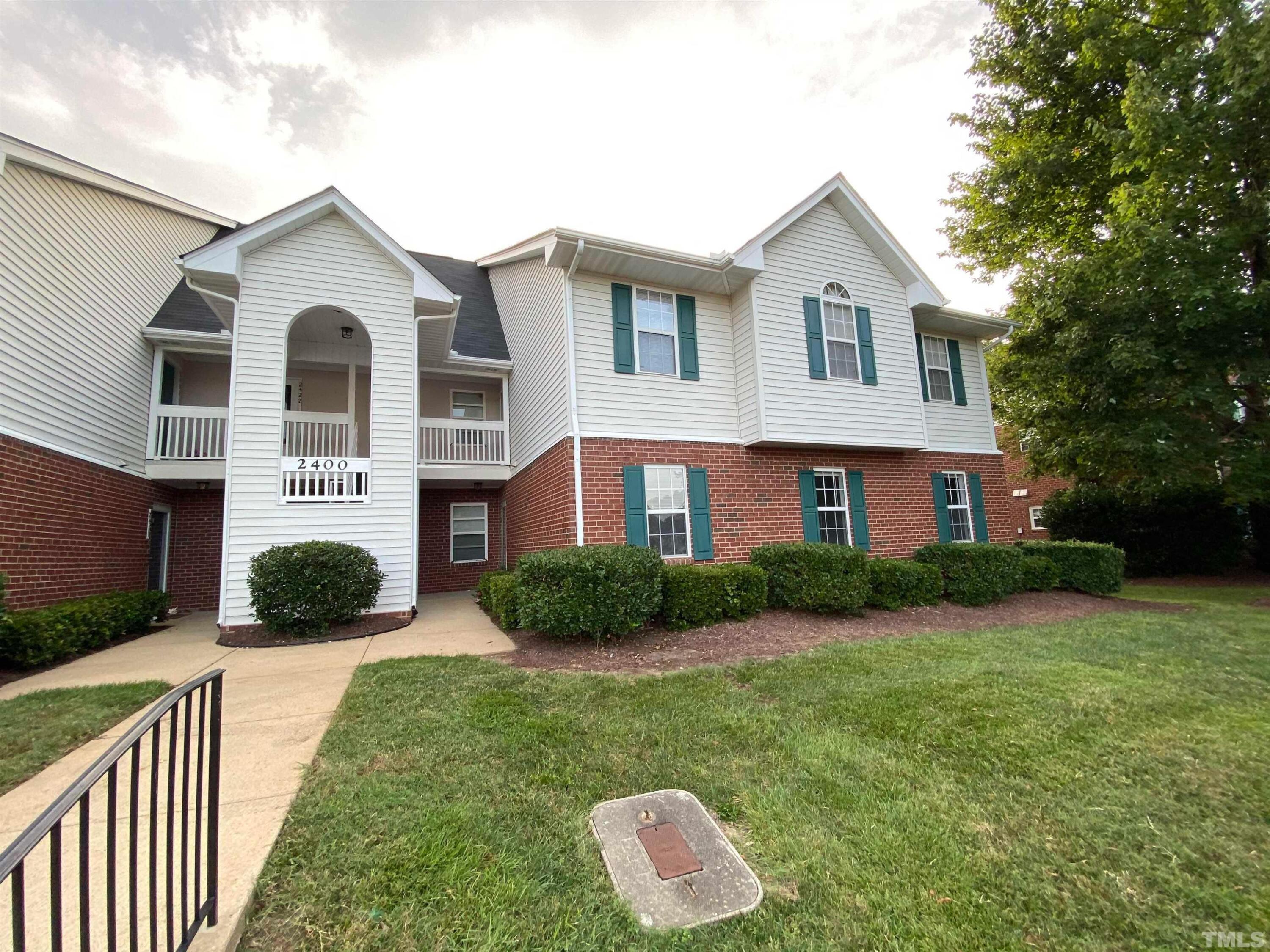 2413 Wellington Ridge Loop # 2413 Property Photo 1