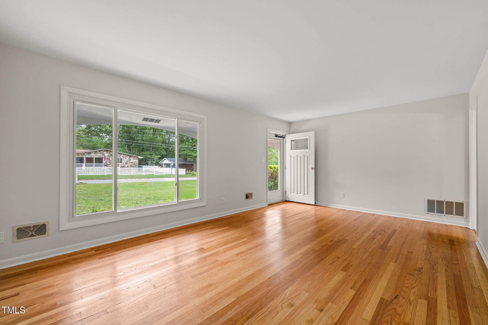 413 Winterlochen Road Property Photo 2